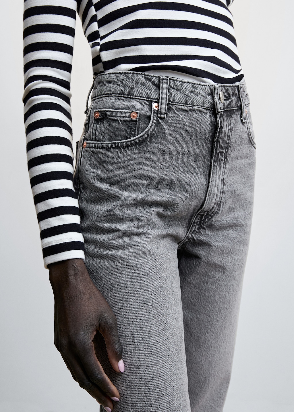 Mom high-waist jeans - Details of the article 2