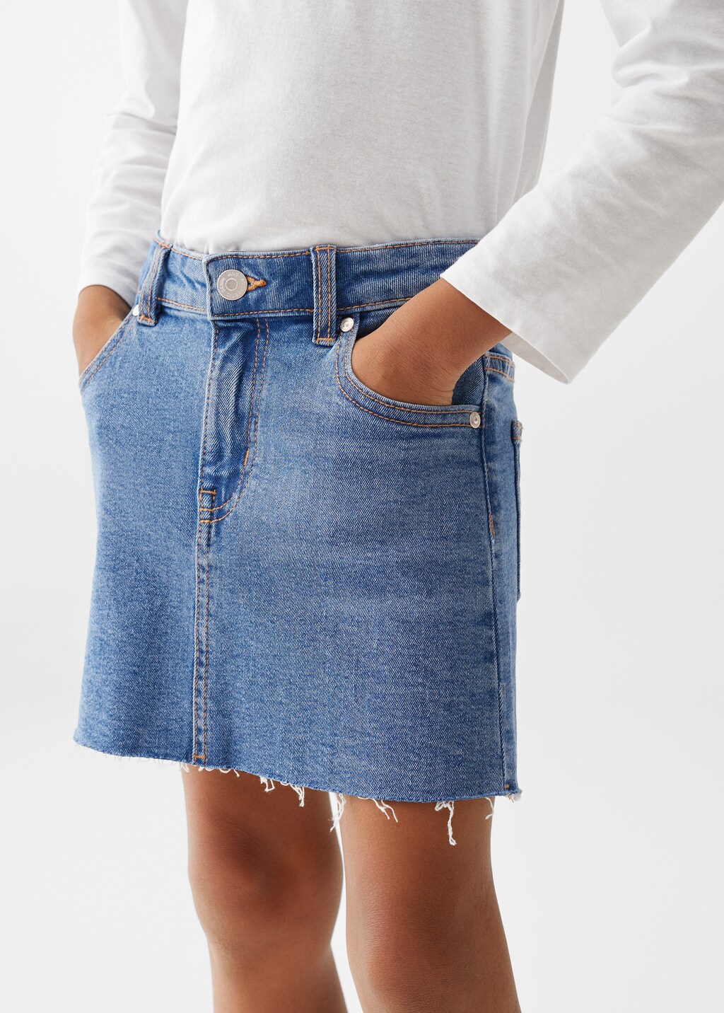 Short denim skirt - Details of the article 6