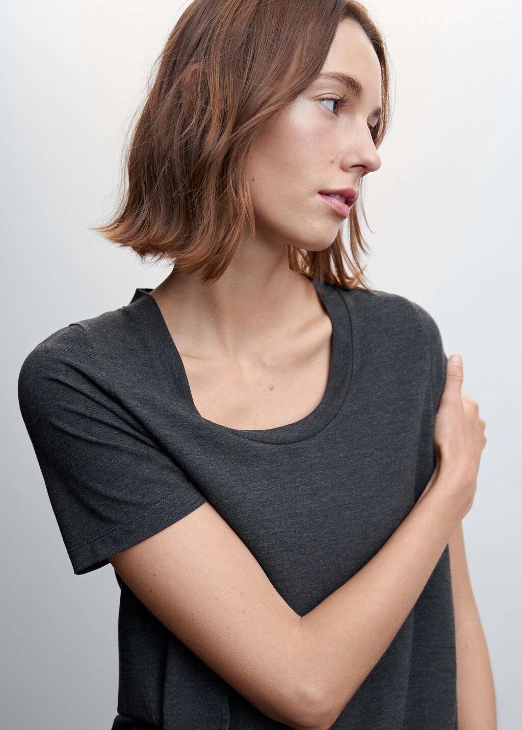 Rounded neck t-shirt - Details of the article 1