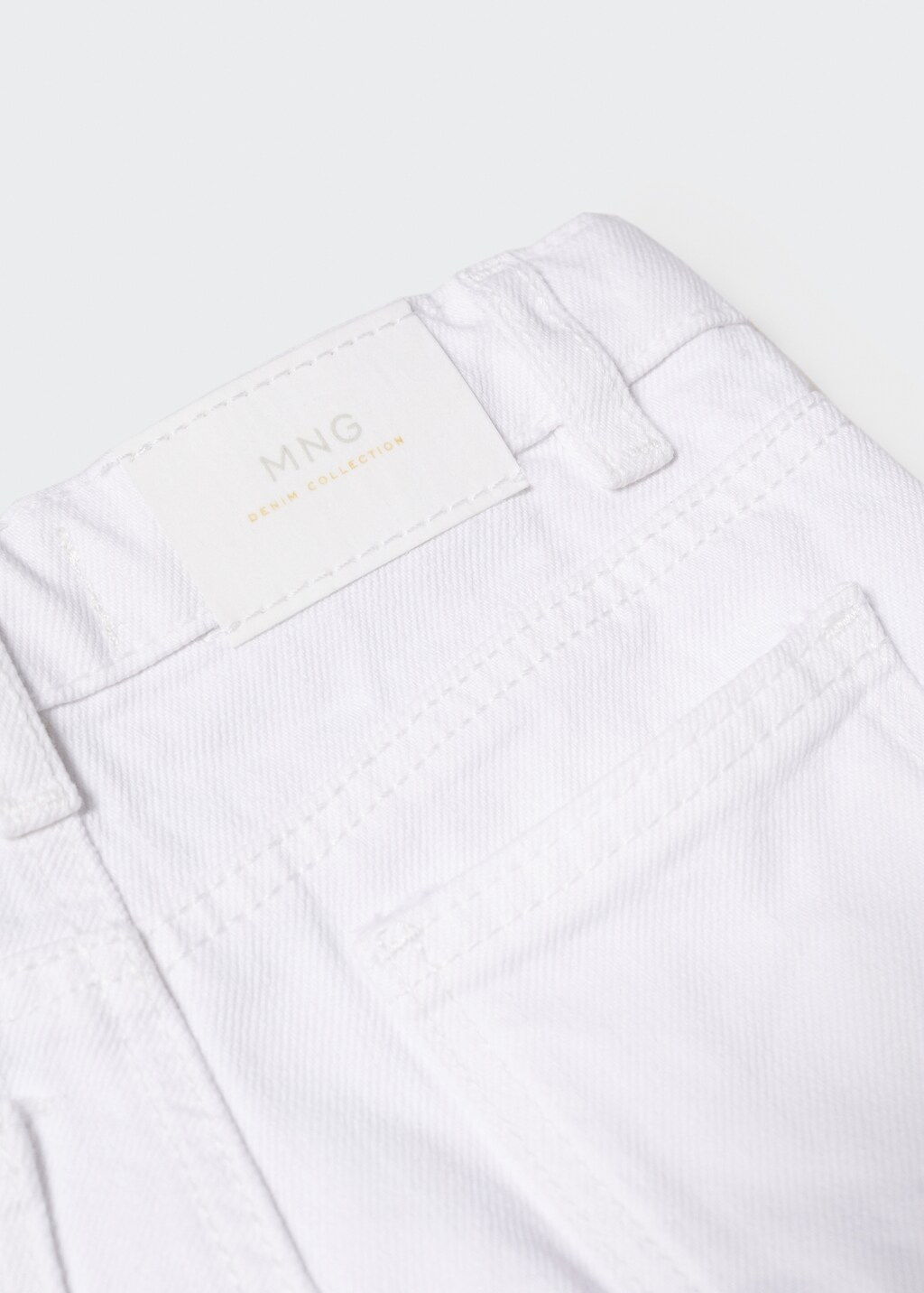 White denim shorts - Details of the article 0