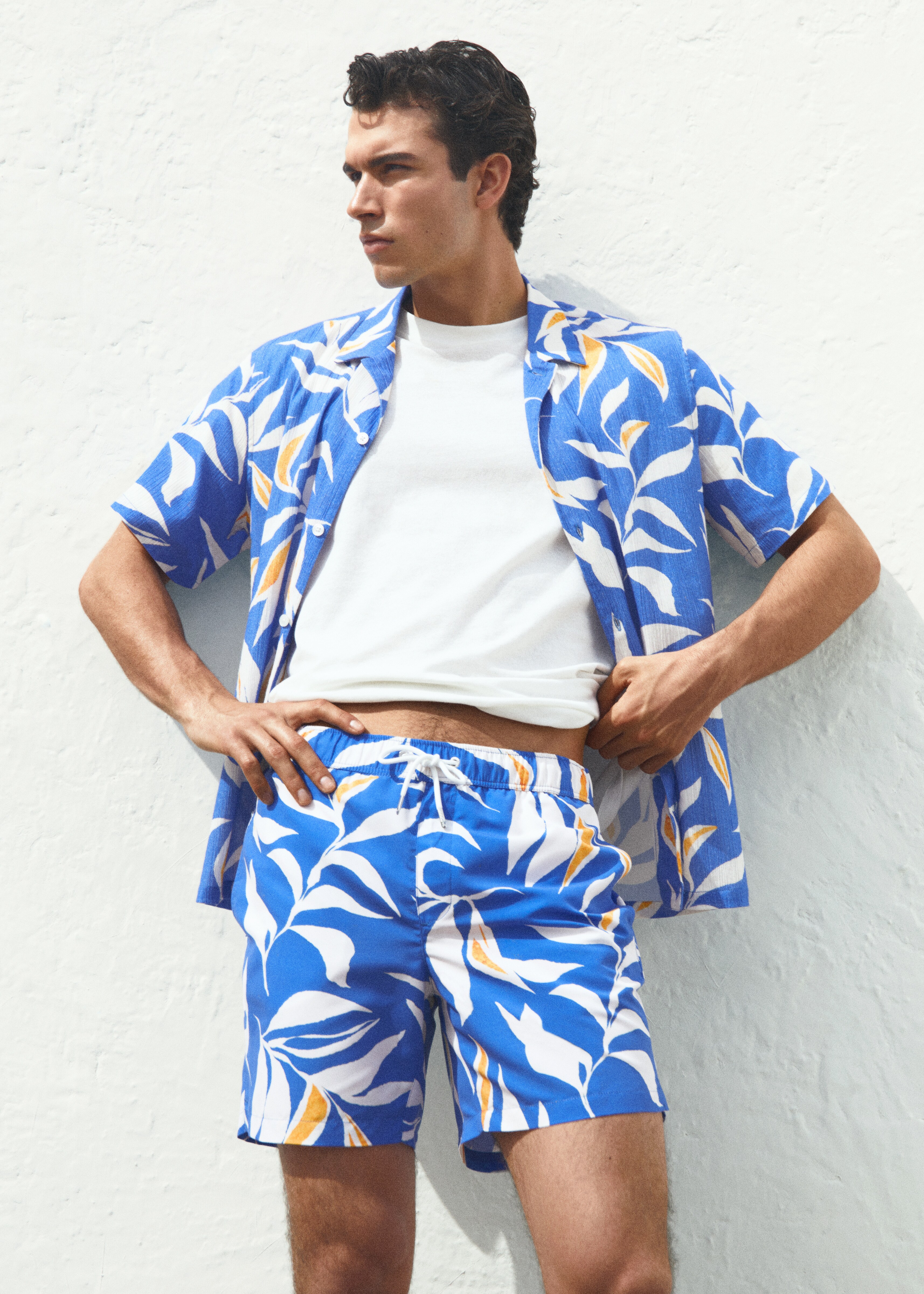 Tropical print swimming trunks - Details of the article 5