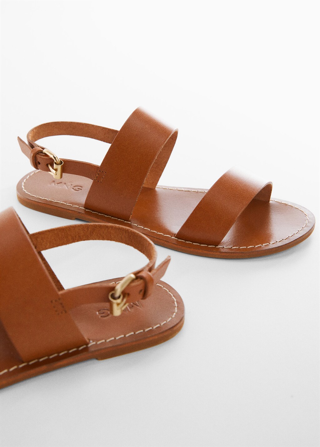 Leather sandals with straps - Details of the article 1