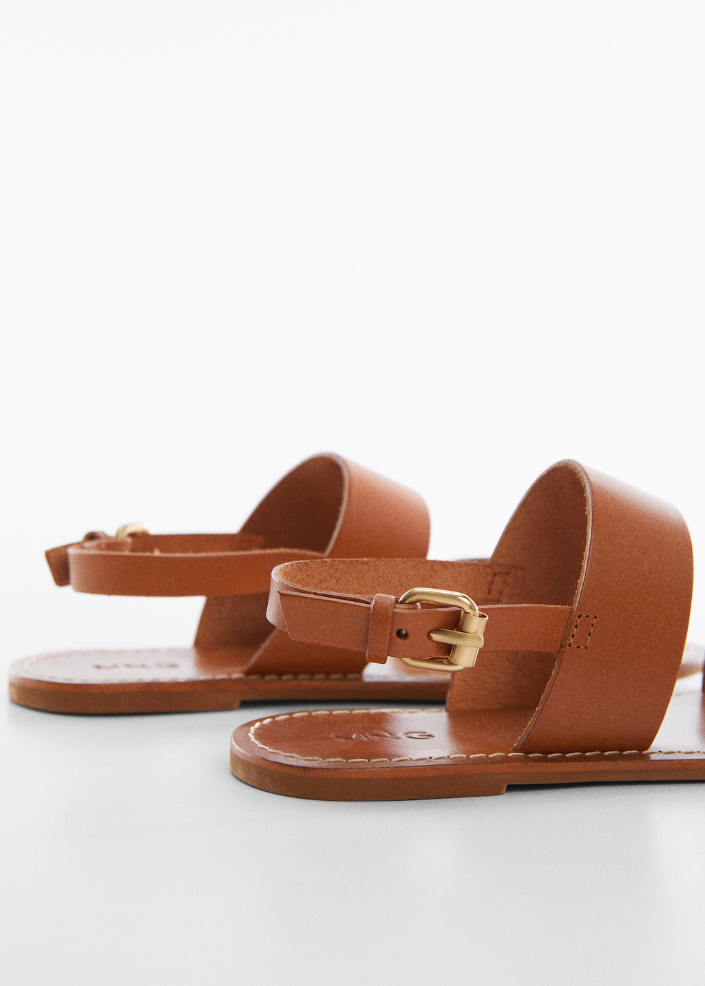 Leather sandals with straps - Details of the article 2