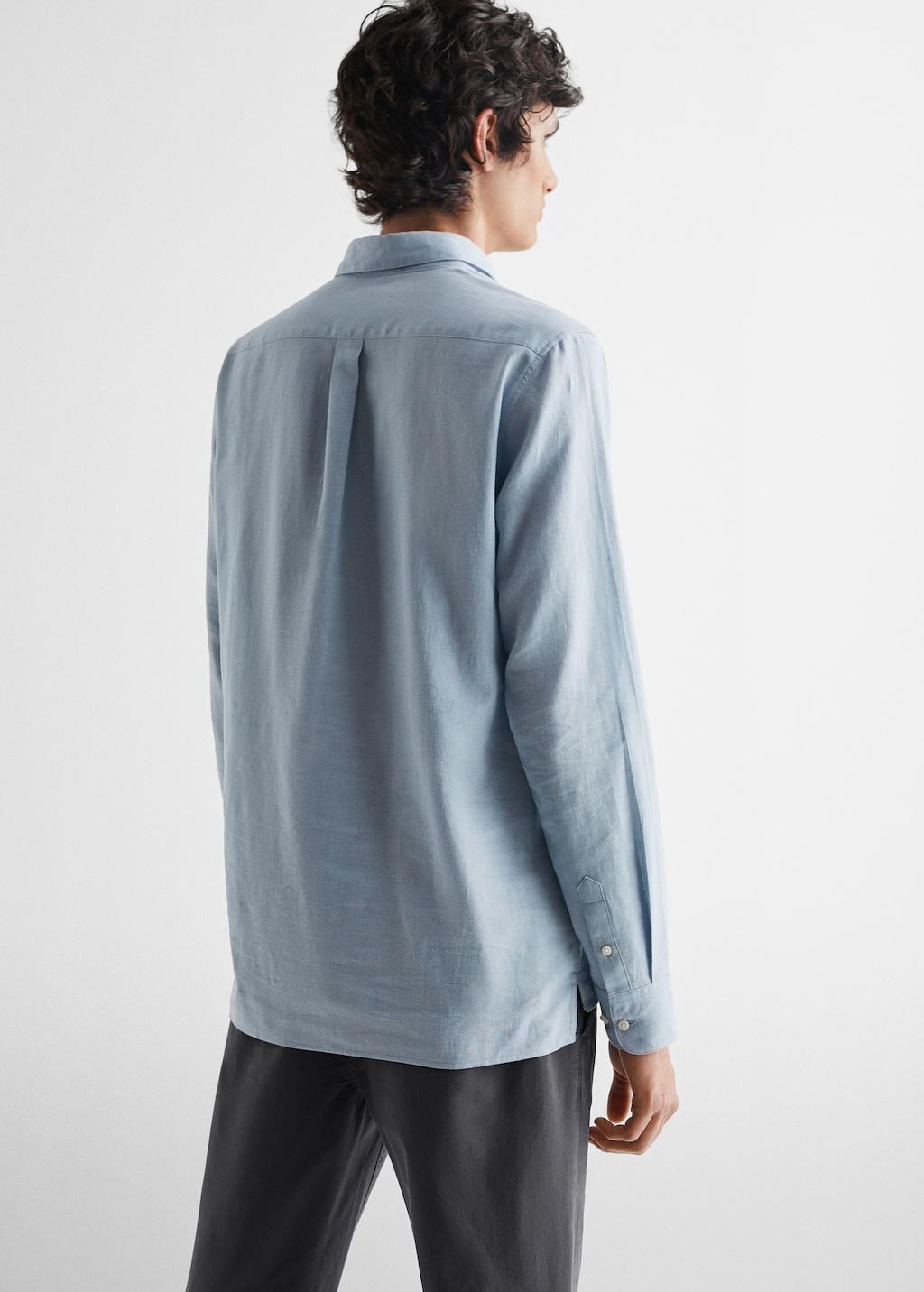 Button linen shirt - Reverse of the article