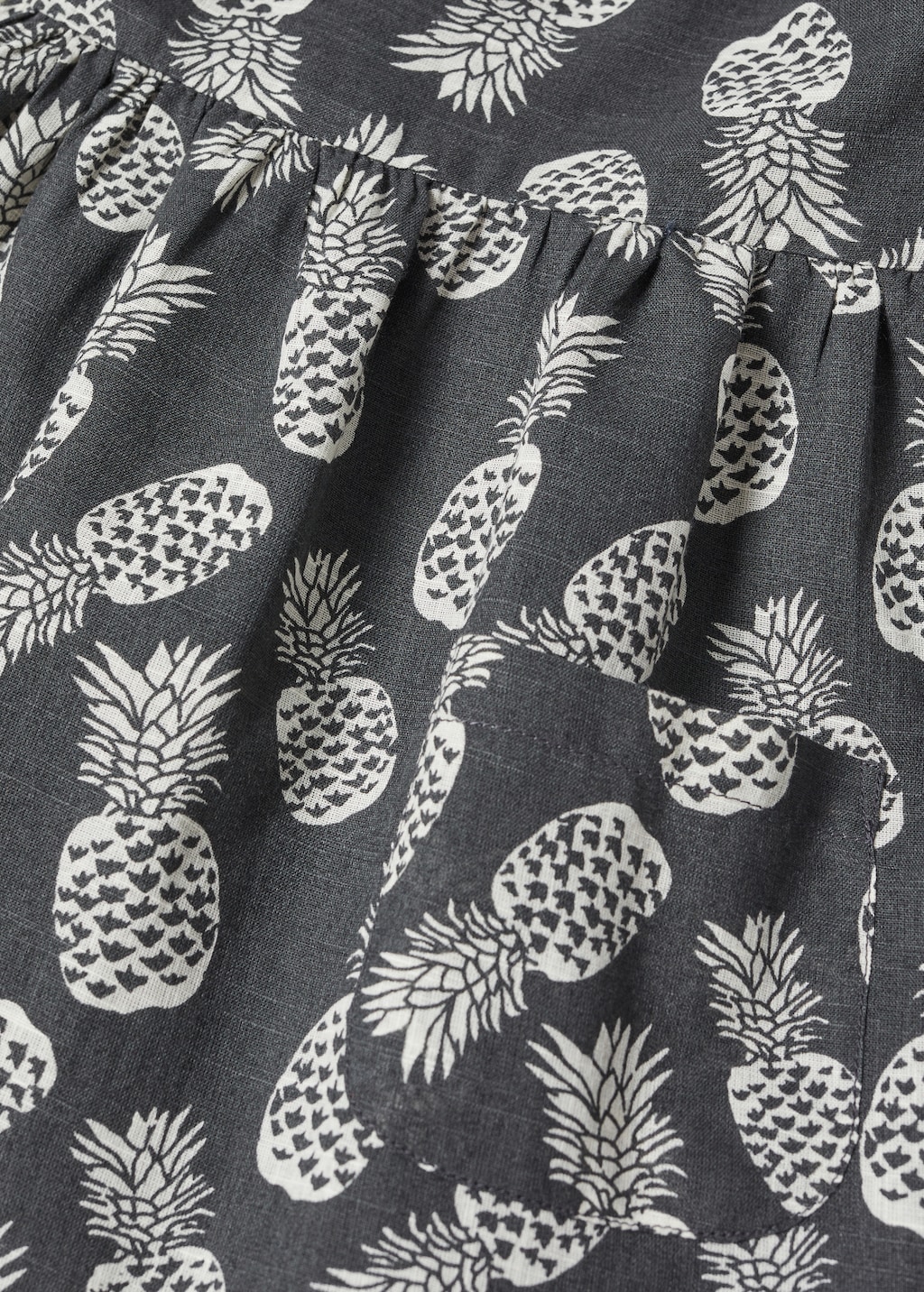 Printed dress - Details of the article 0