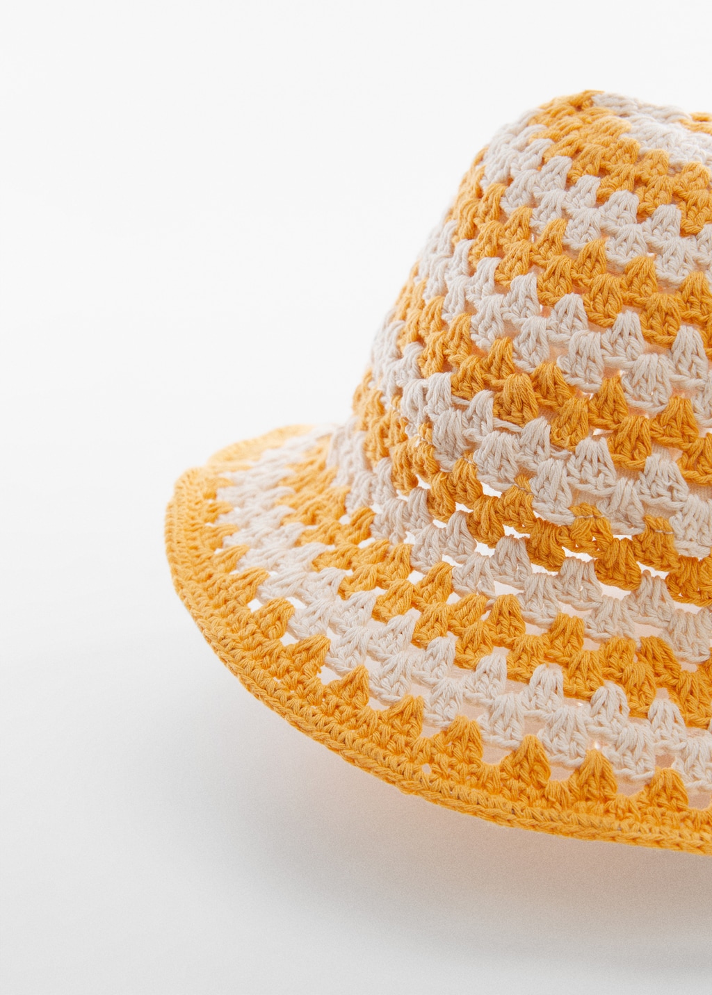 Crochet bucket hat - Medium plane