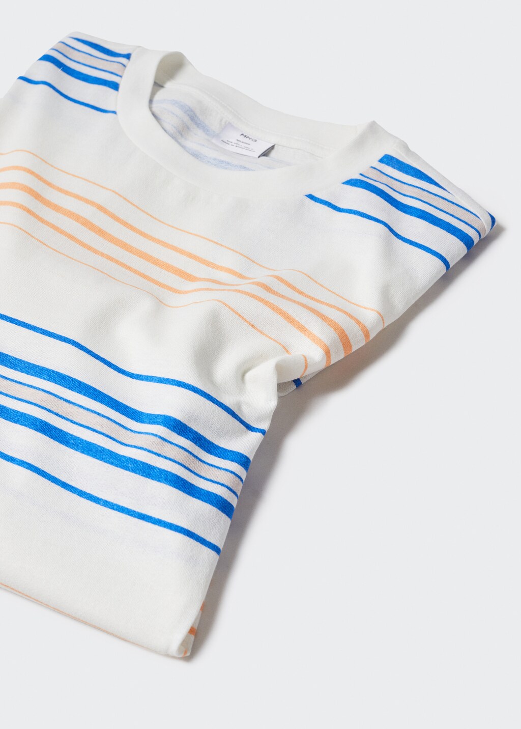 Textured striped T-shirt - Details of the article 8