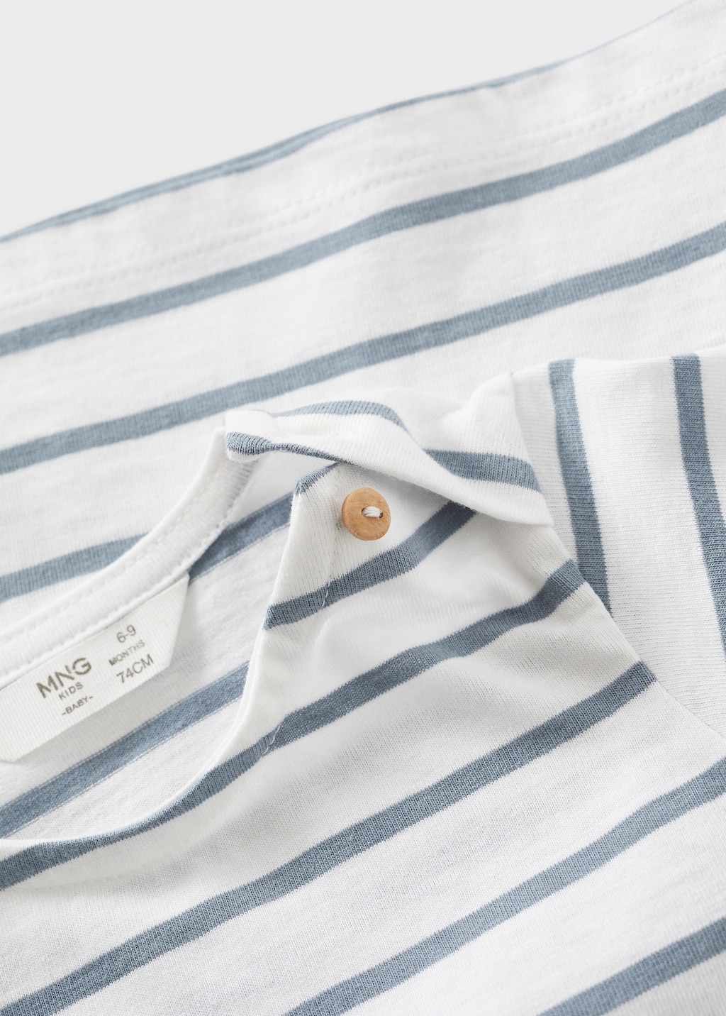 Striped T-shirt - Details of the article 0