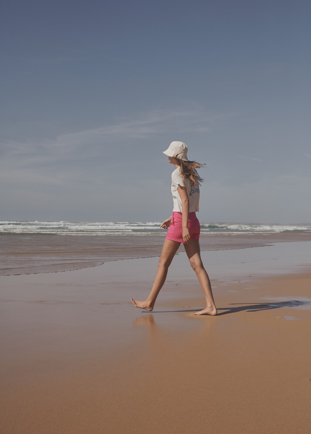 Medium-waist denim shorts - Details of the article 5