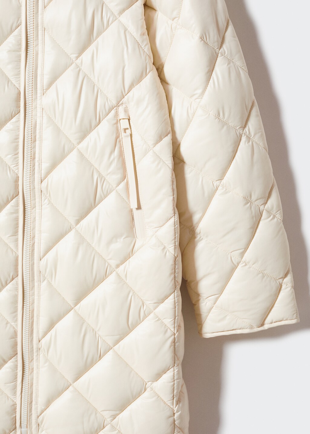 Hood quilted coat - Details of the article 8