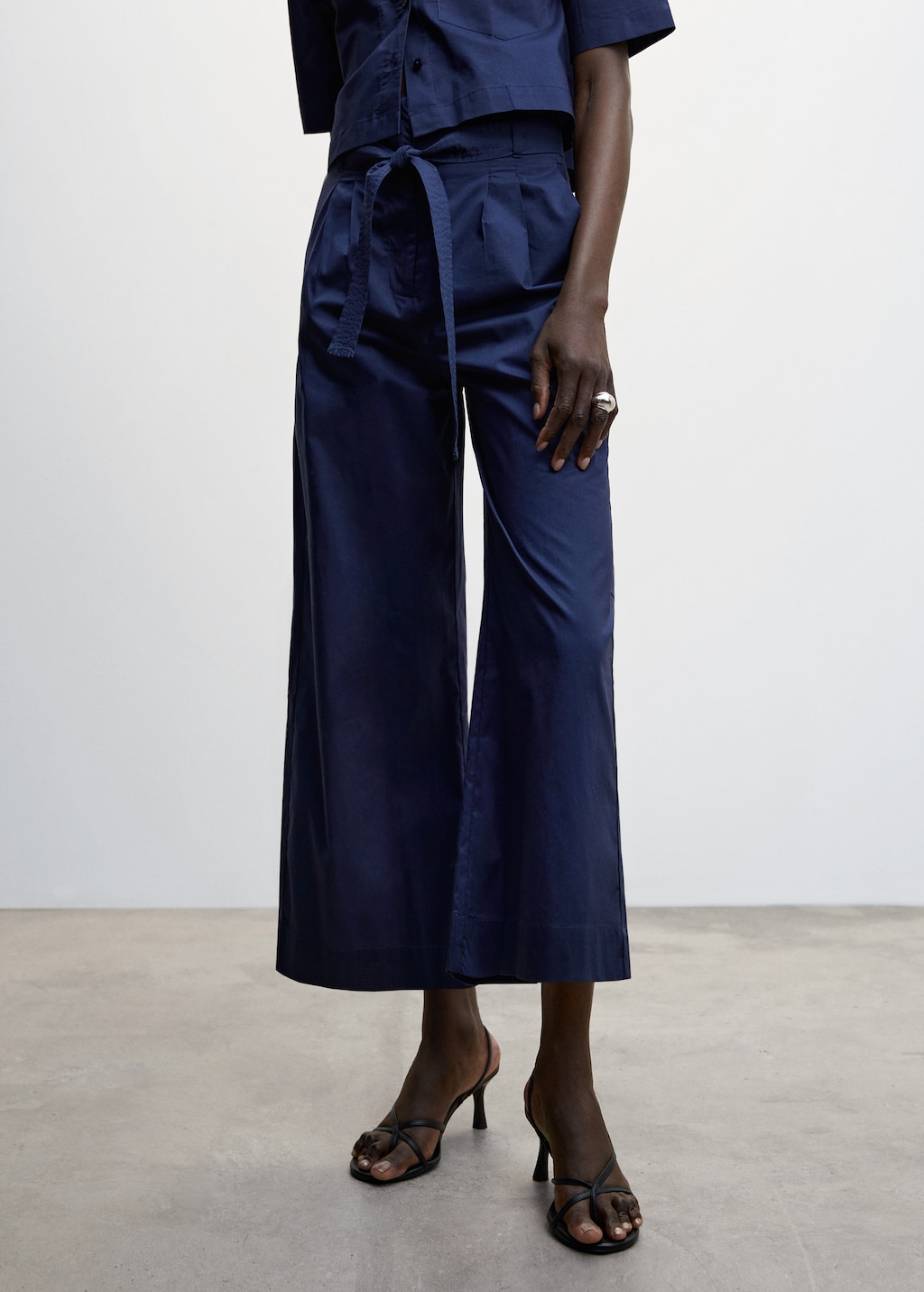 Pleated culottes trousers - Medium plane