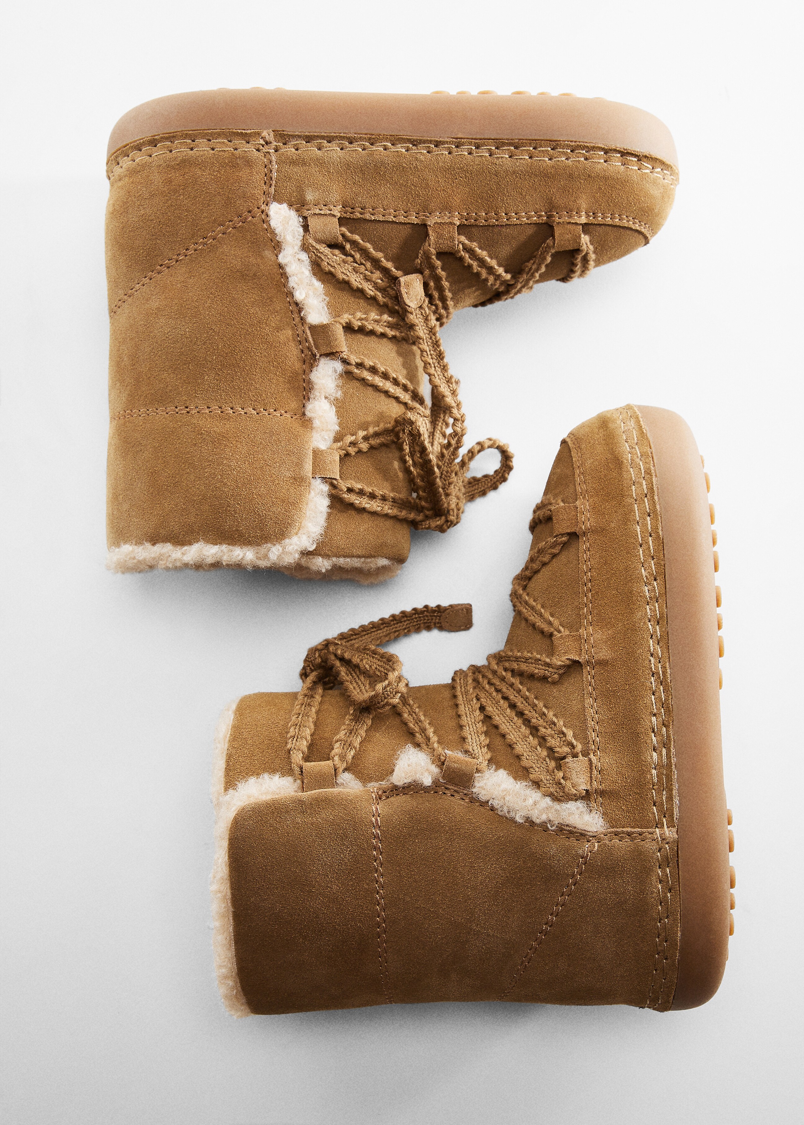 Lace-up sheepskin boots - Details of the article 5