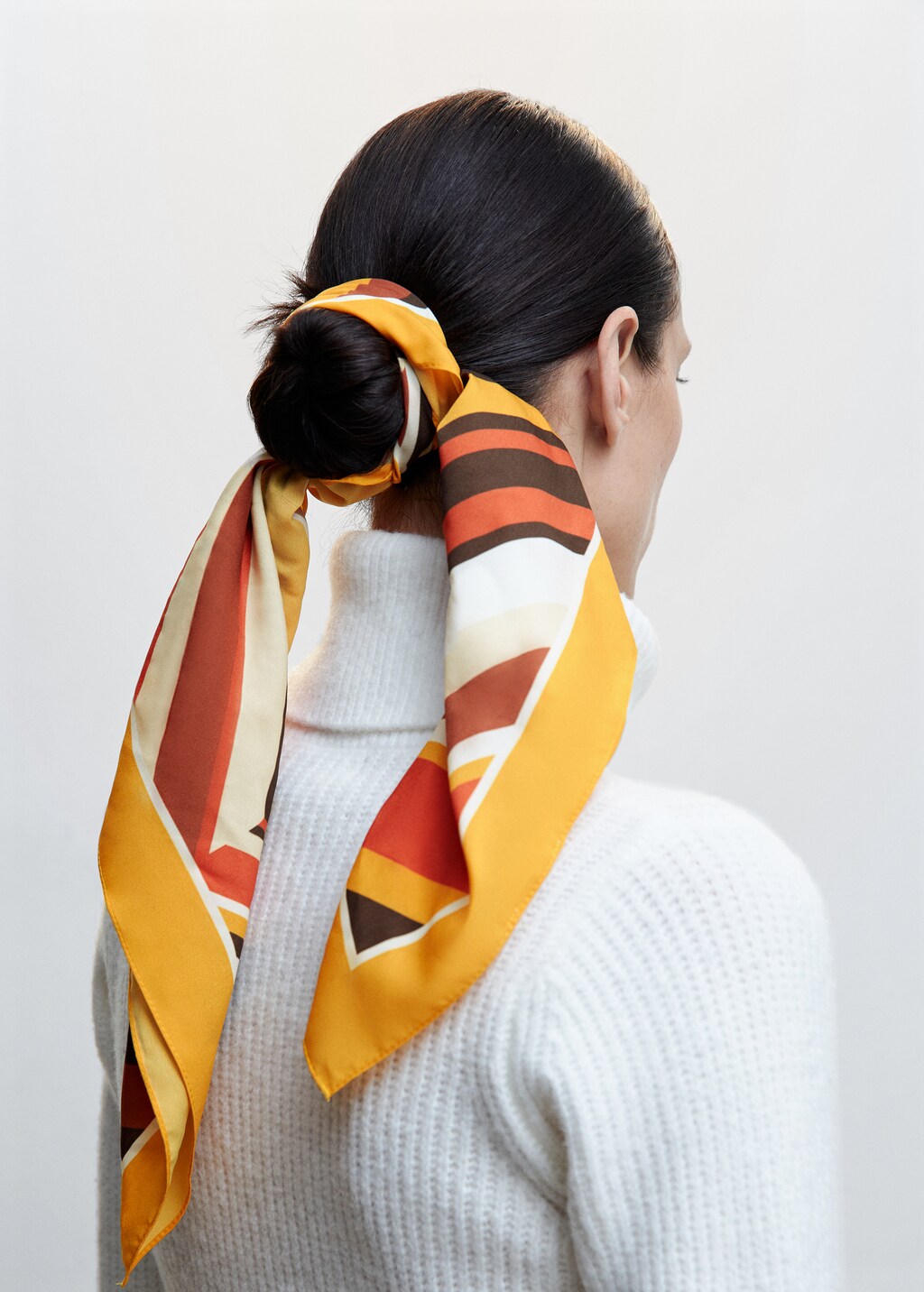 Geometric printed foulard - Details of the article 9