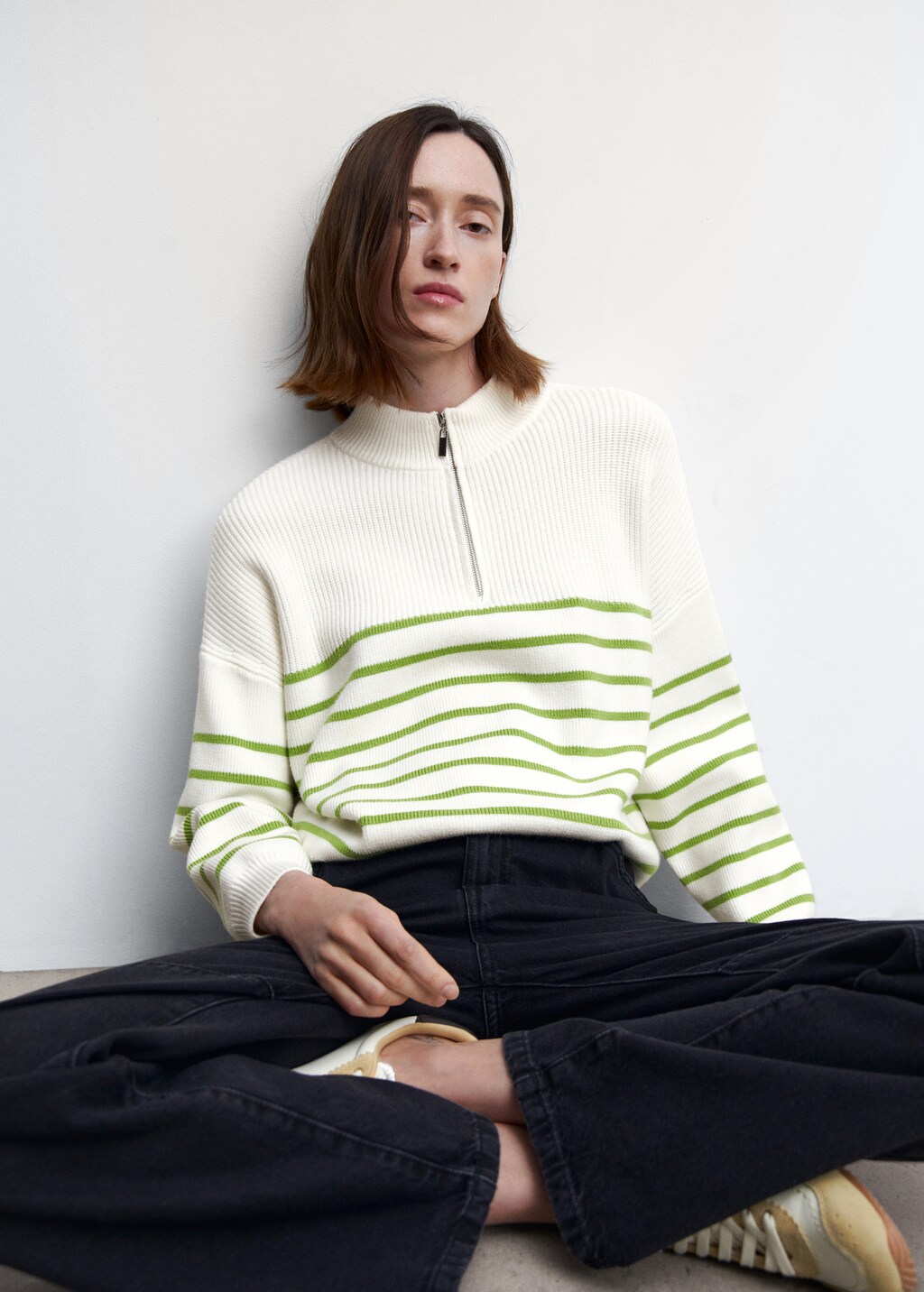 Striped sweater with zip - Details of the article 2