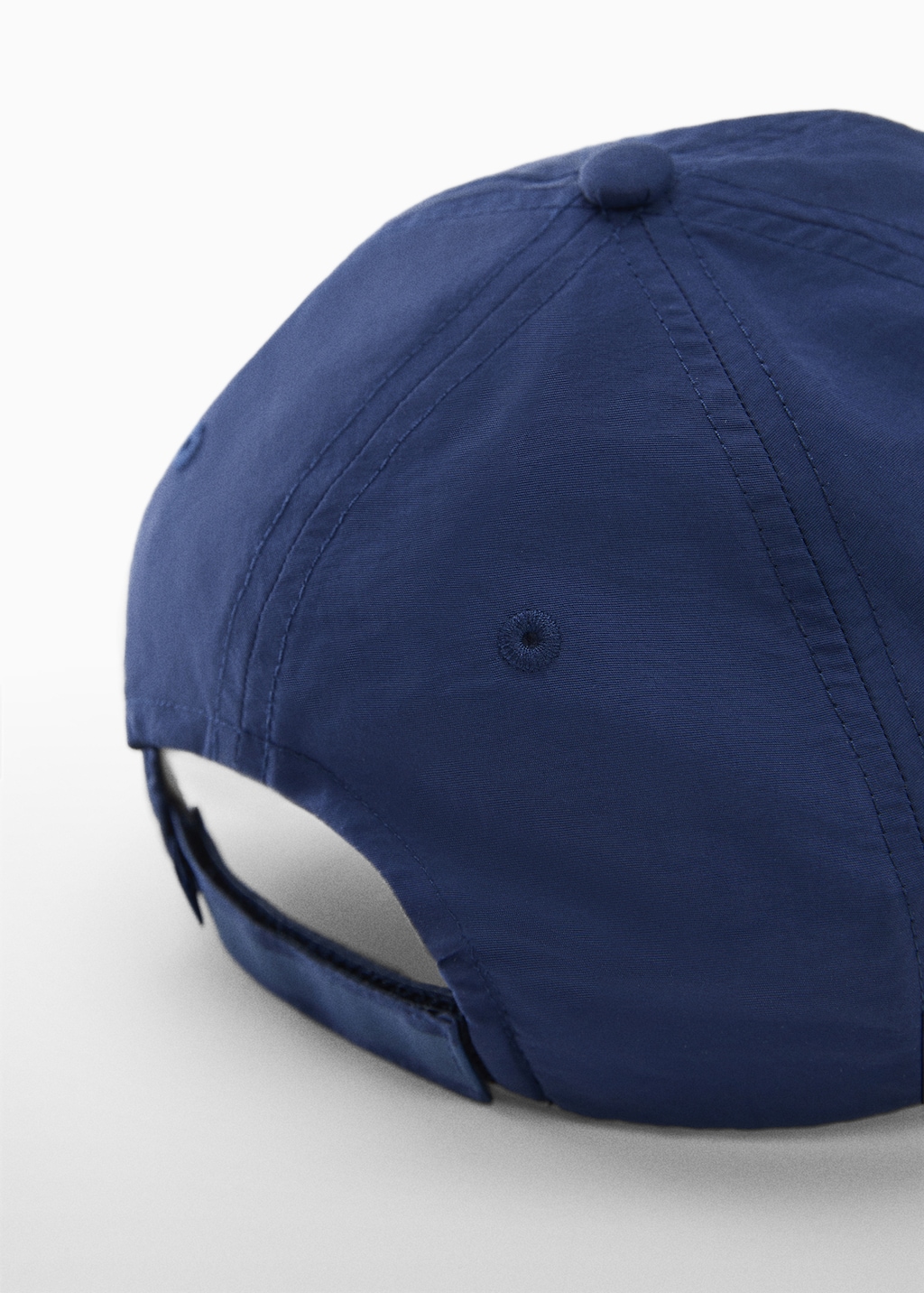 Nylon cap - Details of the article 1