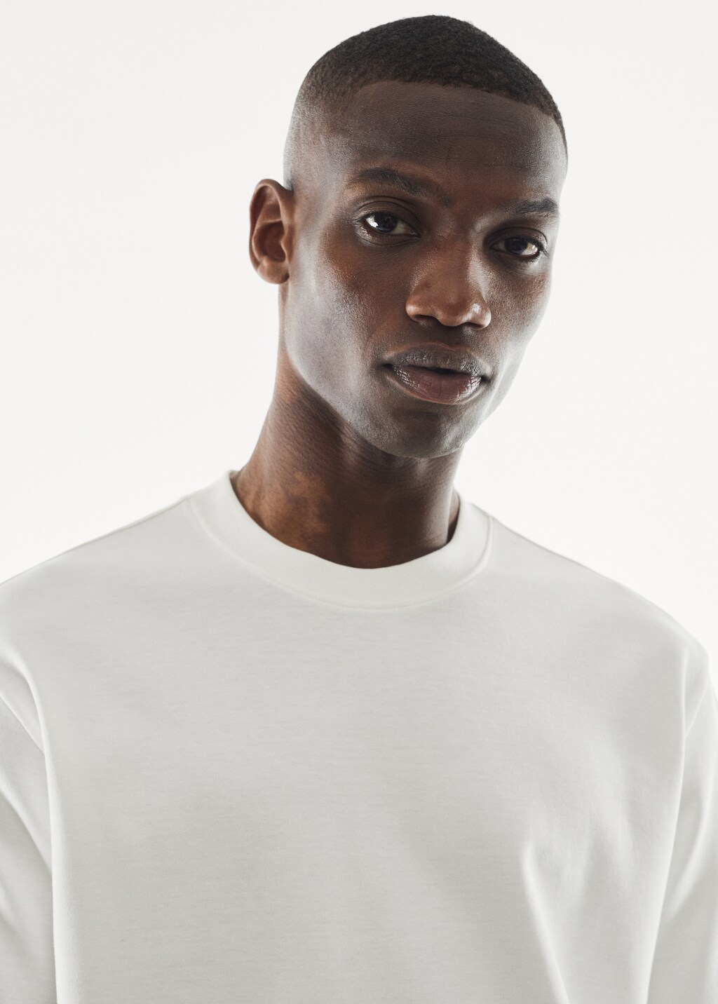 Breathable cotton t-shirt - Details of the article 1