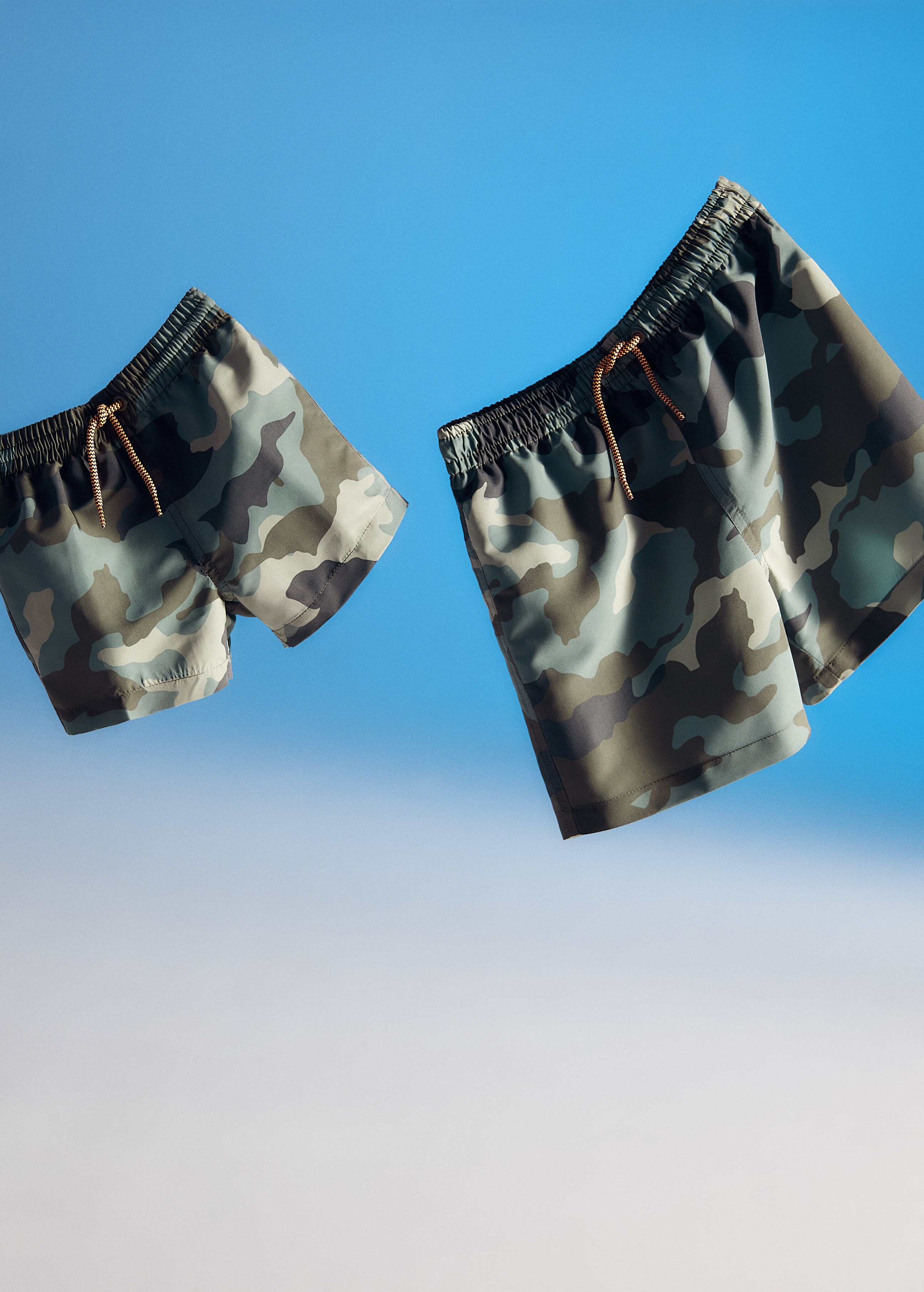 Military-print swimsuit - Details of the article 5