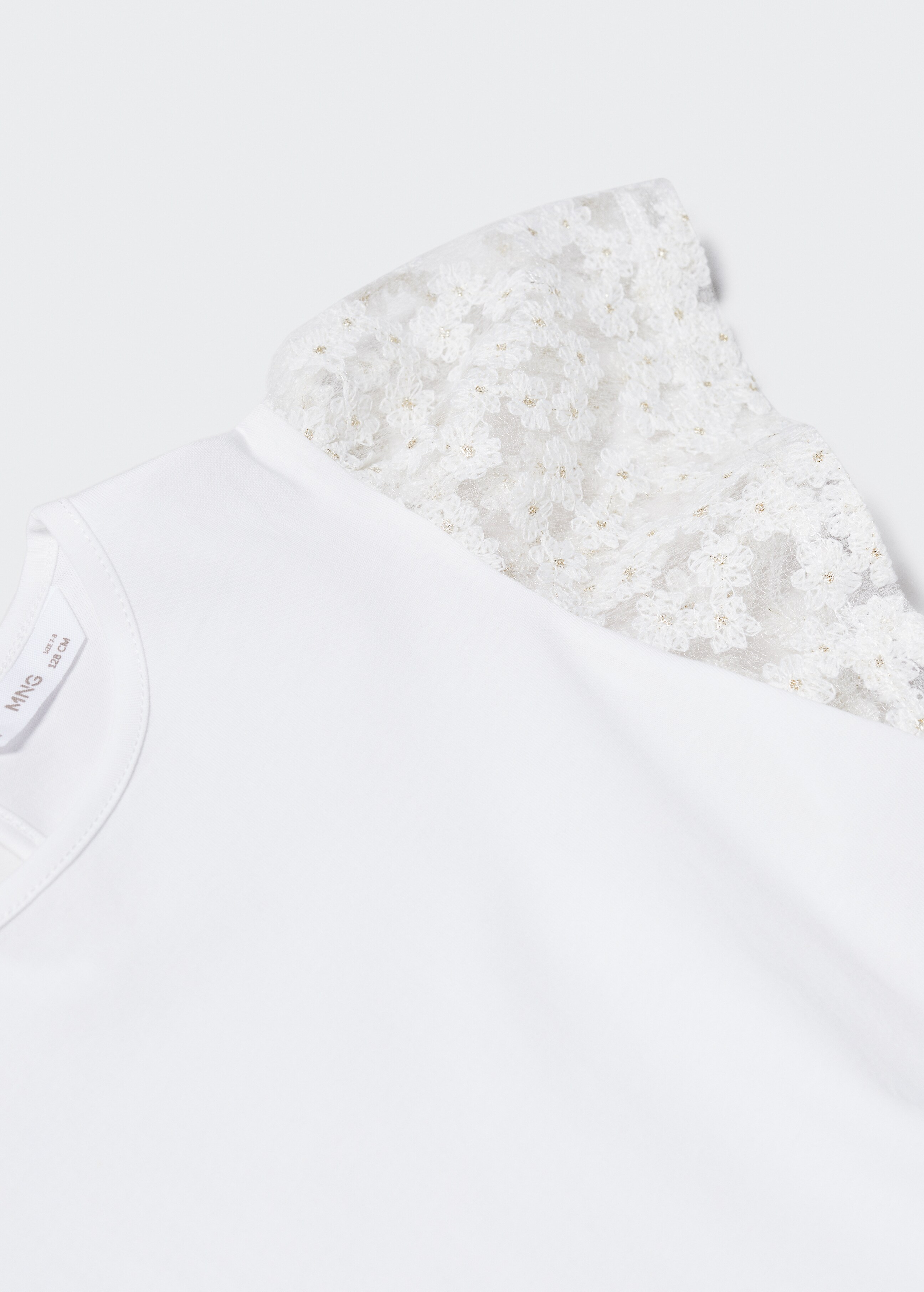 Embroidered sleeve T-shirt - Details of the article 8