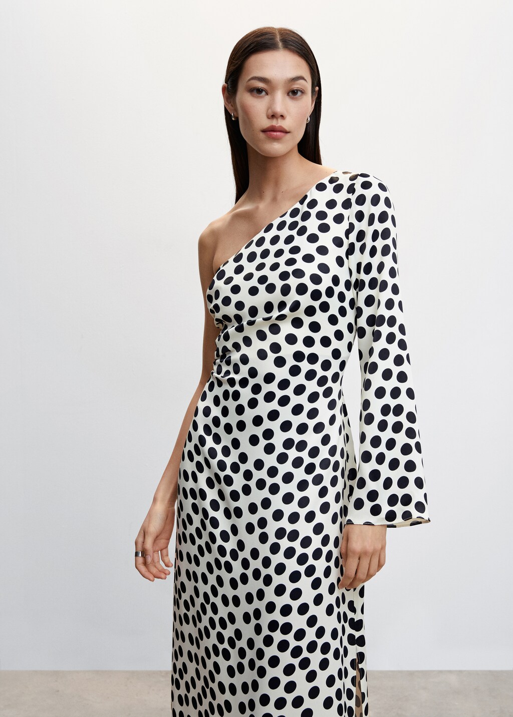 Polka-dot asymmetrical dress - Medium plane