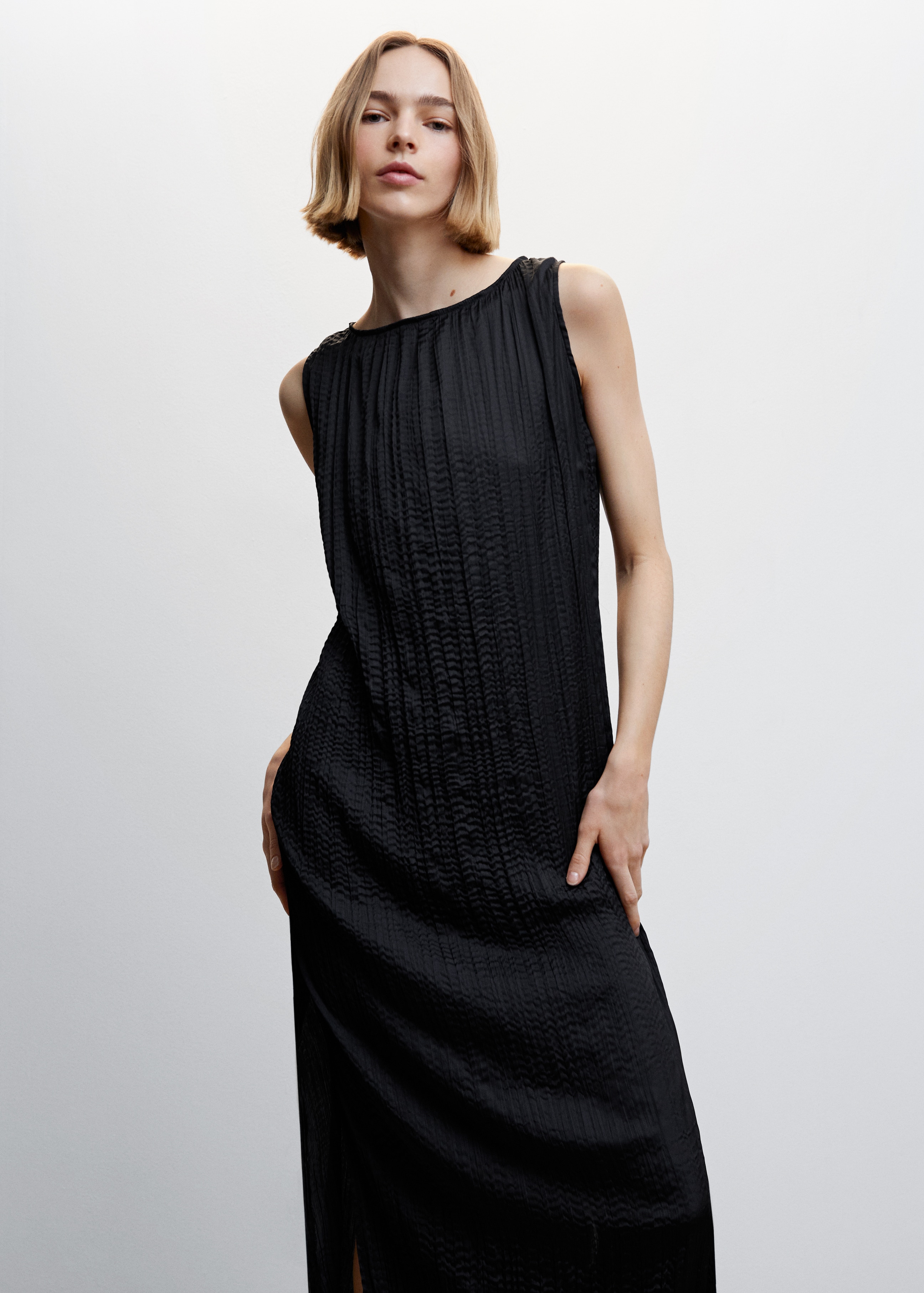 Black textured midi-dress - Medium plane