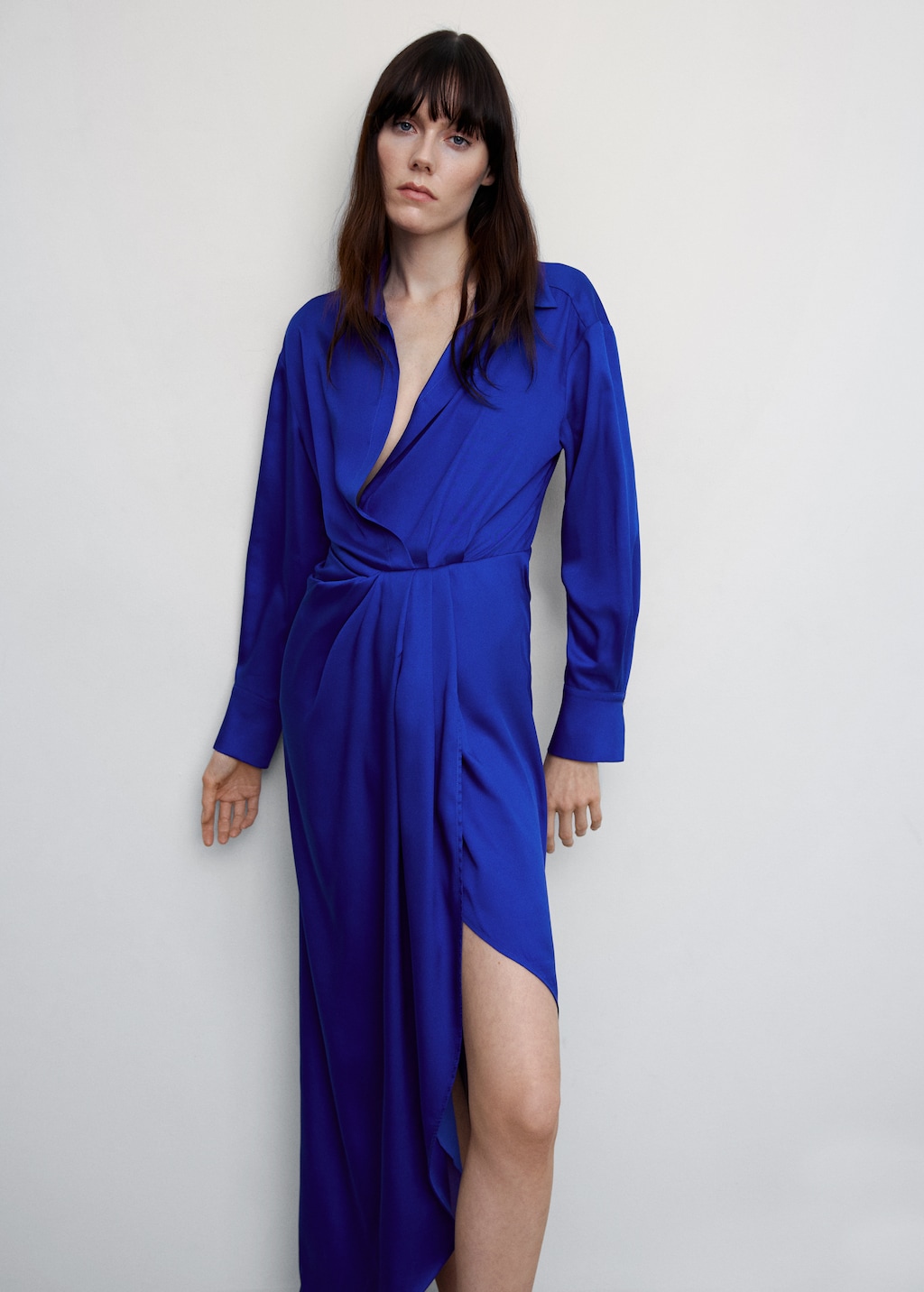 Side-slit satin dress - Details of the article 2