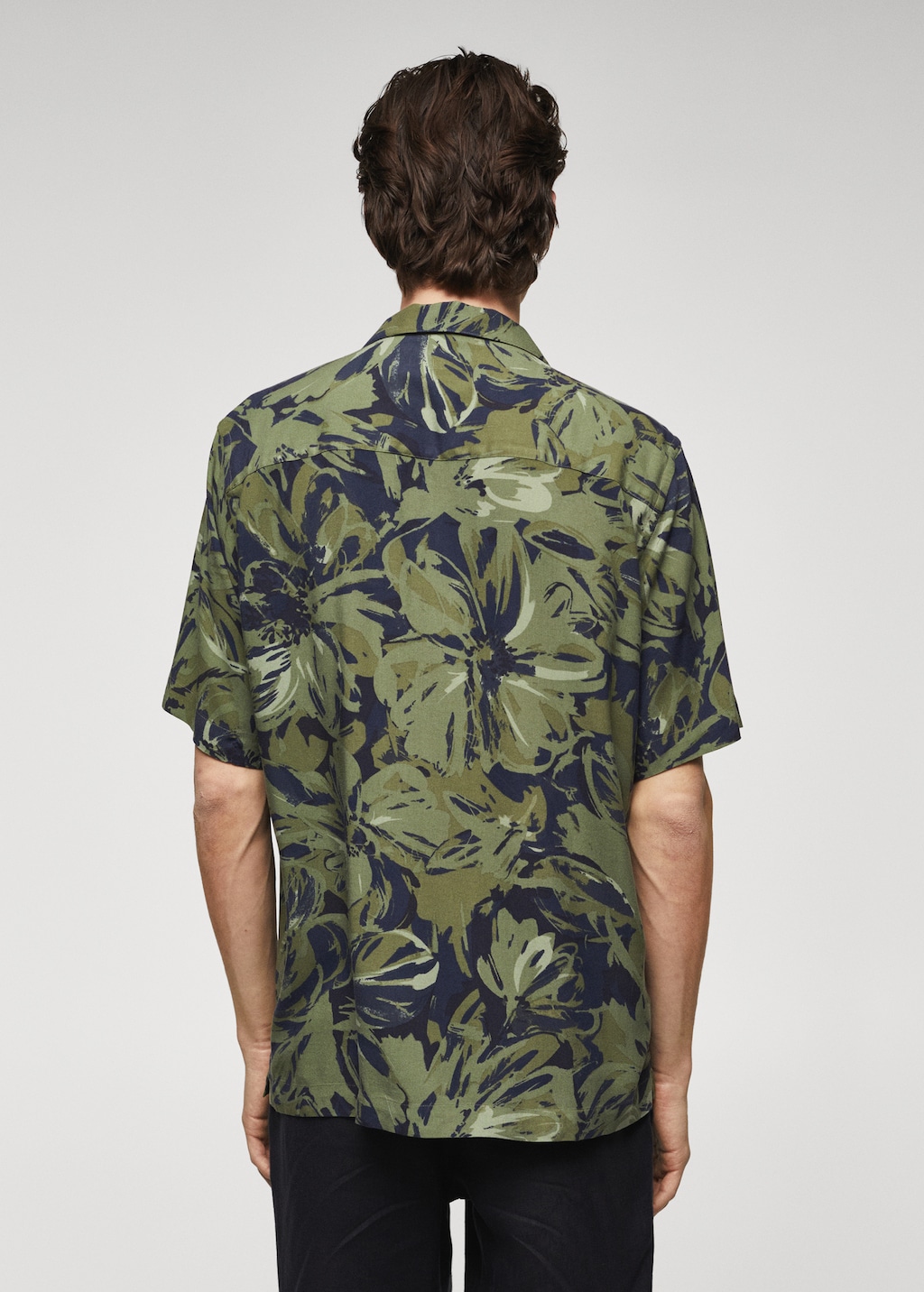 Regular fit tropical print shirt - Reverse of the article