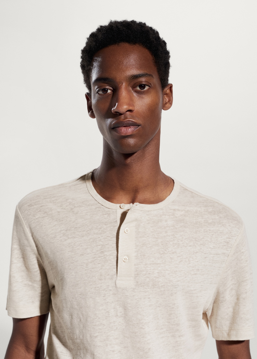 100% linen Henley t-shirt - Details of the article 1