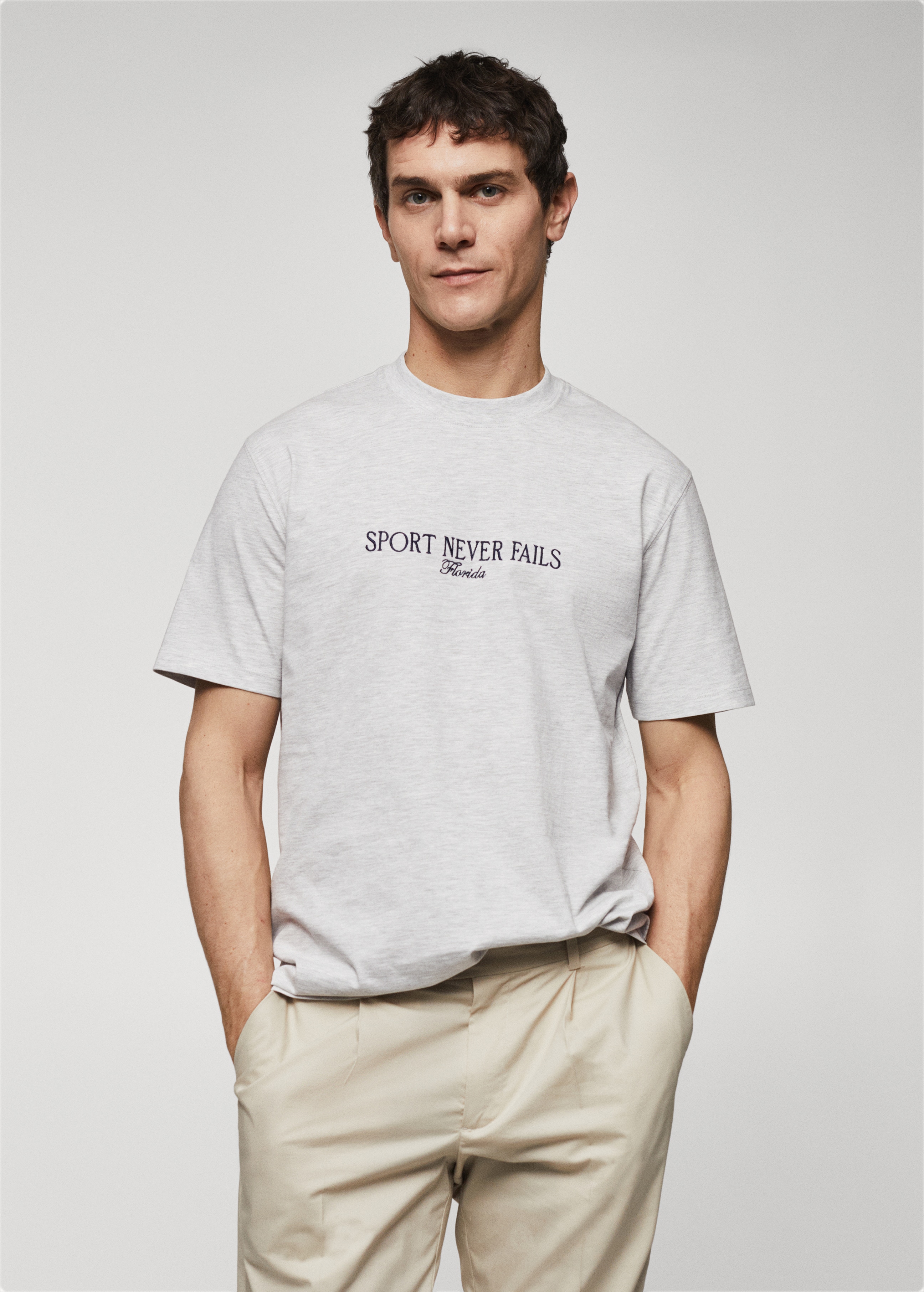 T-shirt coton message brodé - Plan moyen