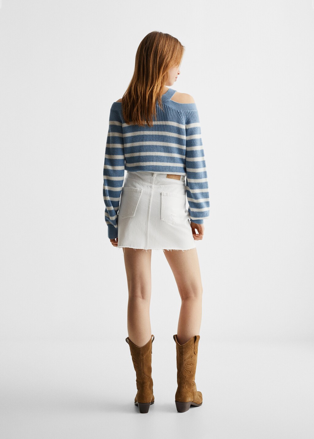 Denim miniskirt with frayed hem - Reverse of the article