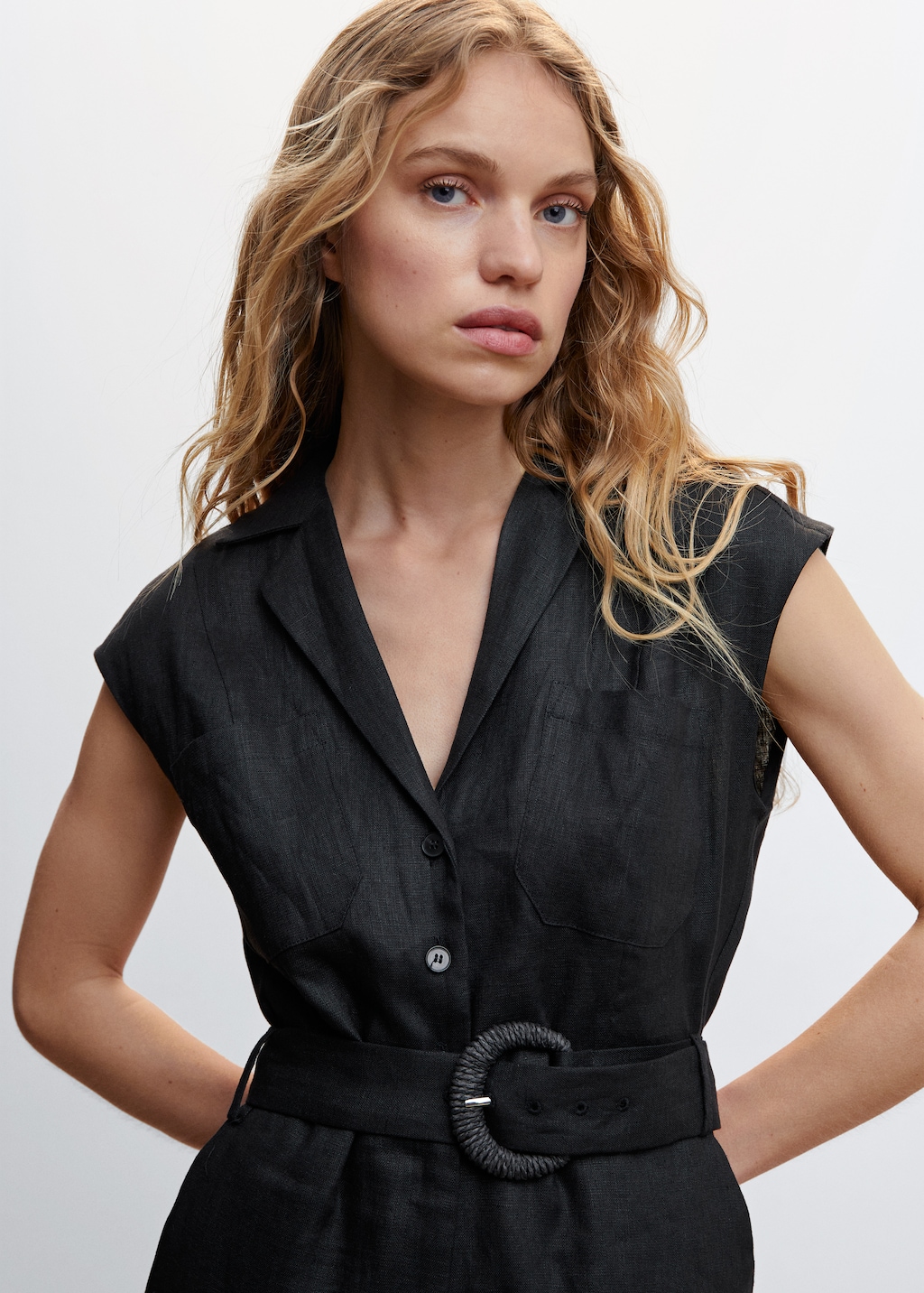 Linnen jumpsuit met ceintuur - Detail van het artikel 1