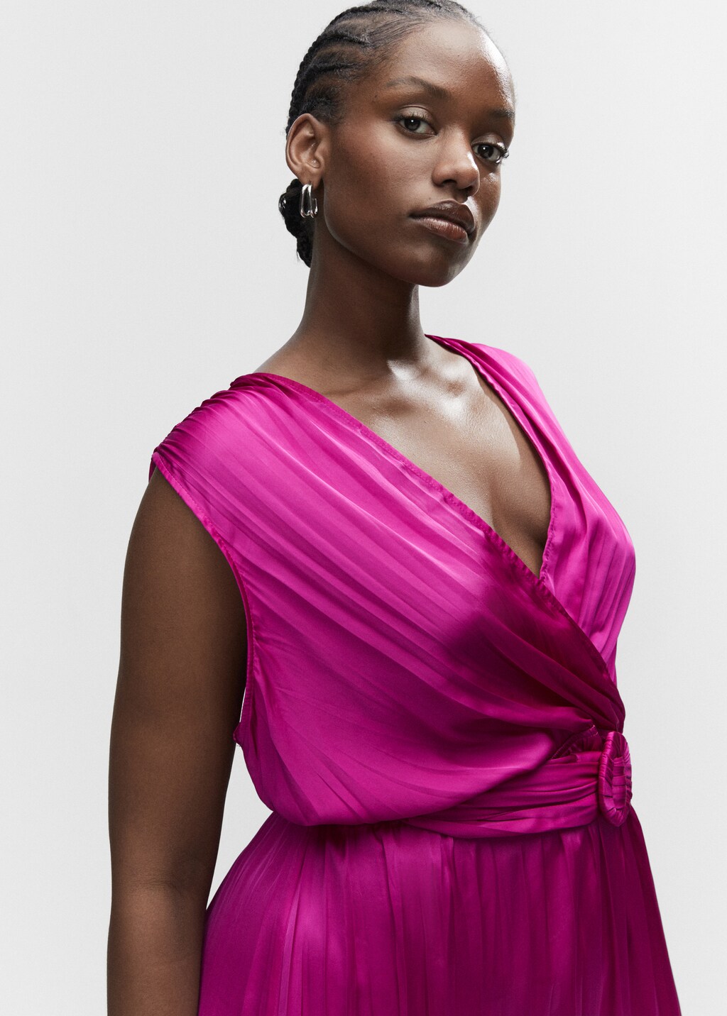 Pleated satin dress - Details of the article 4