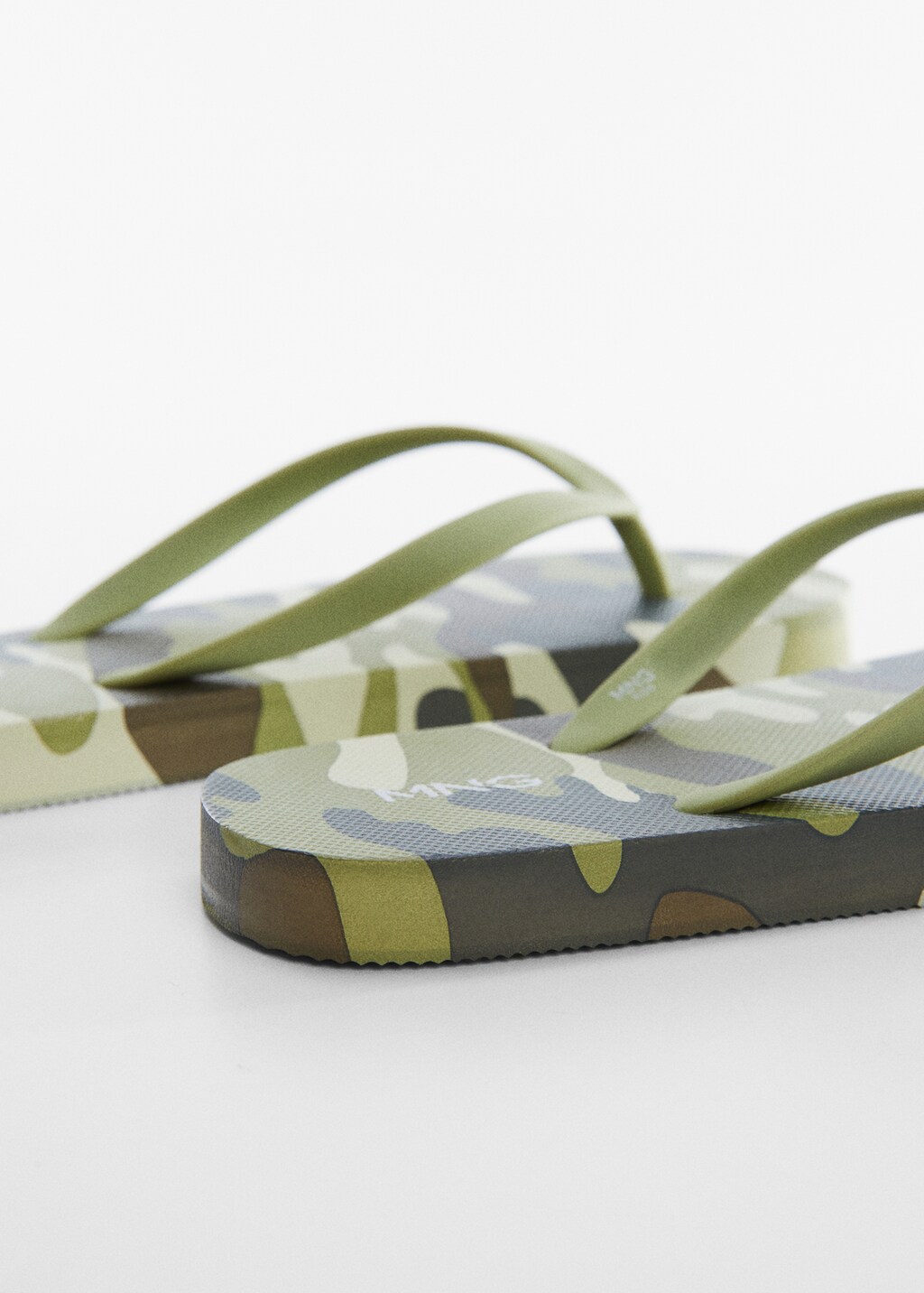 Flip-Flops mit Riemen - Detail des Artikels 1