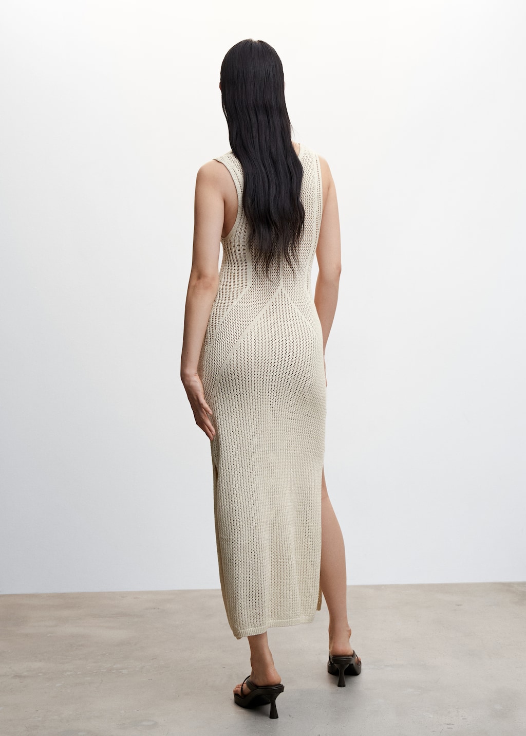 Openwork knit dress with slits - Reverse of the article