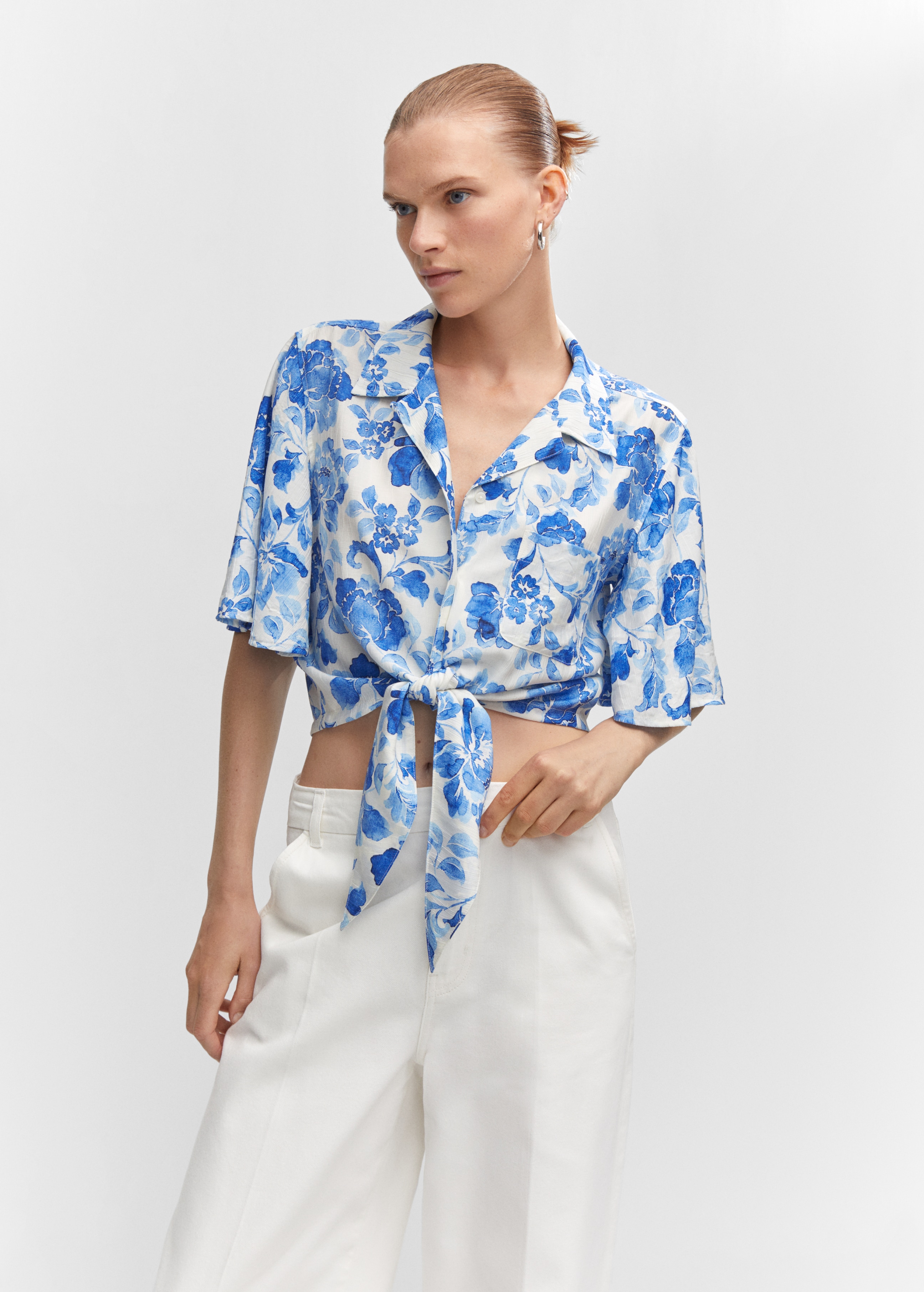 Floral shirt with knot - Medium plane