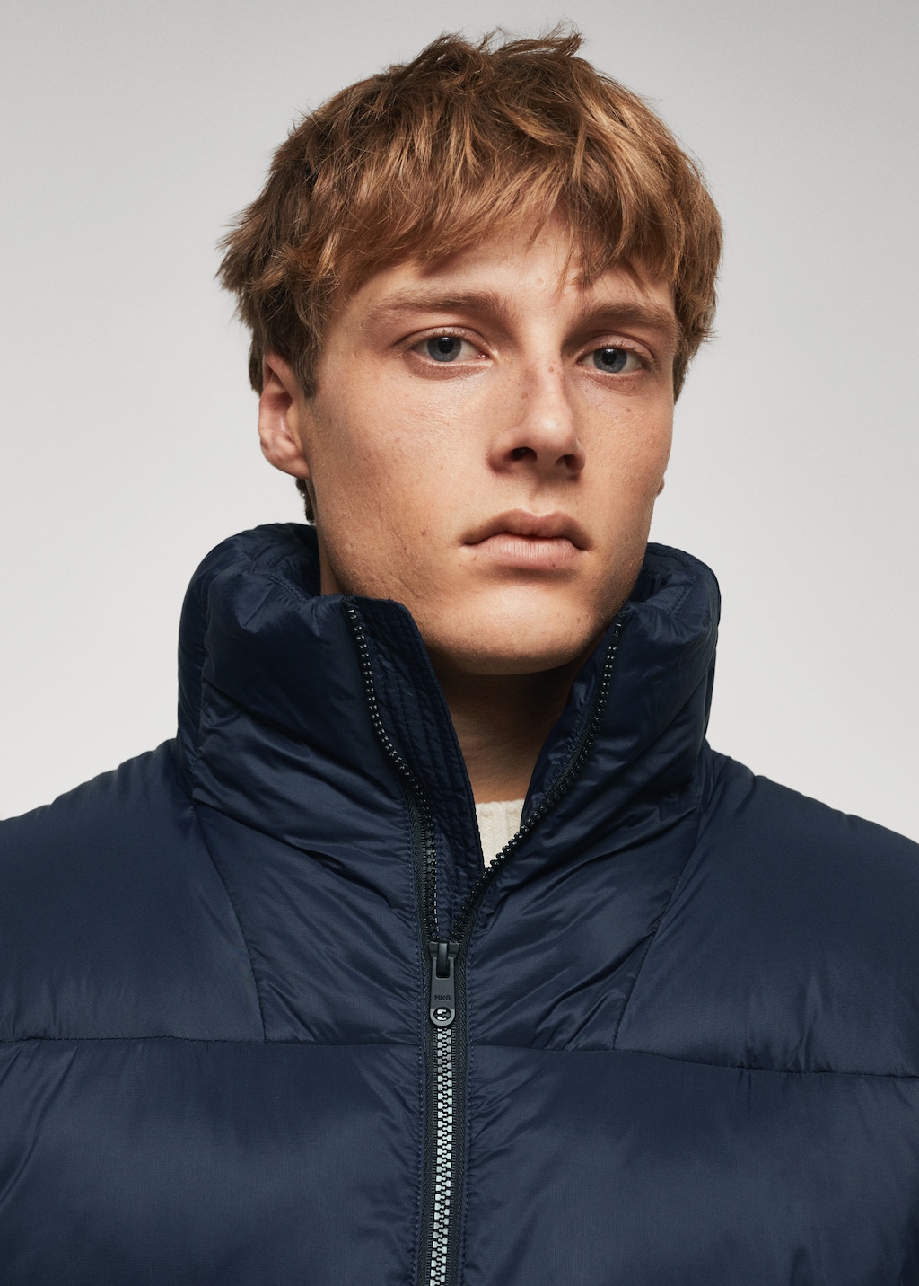 Water-repellent quilted gilet - Details of the article 1