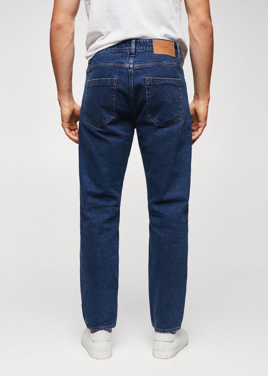 Tapered Jeans Ben in Cropped-Länge - Rückseite des Artikels