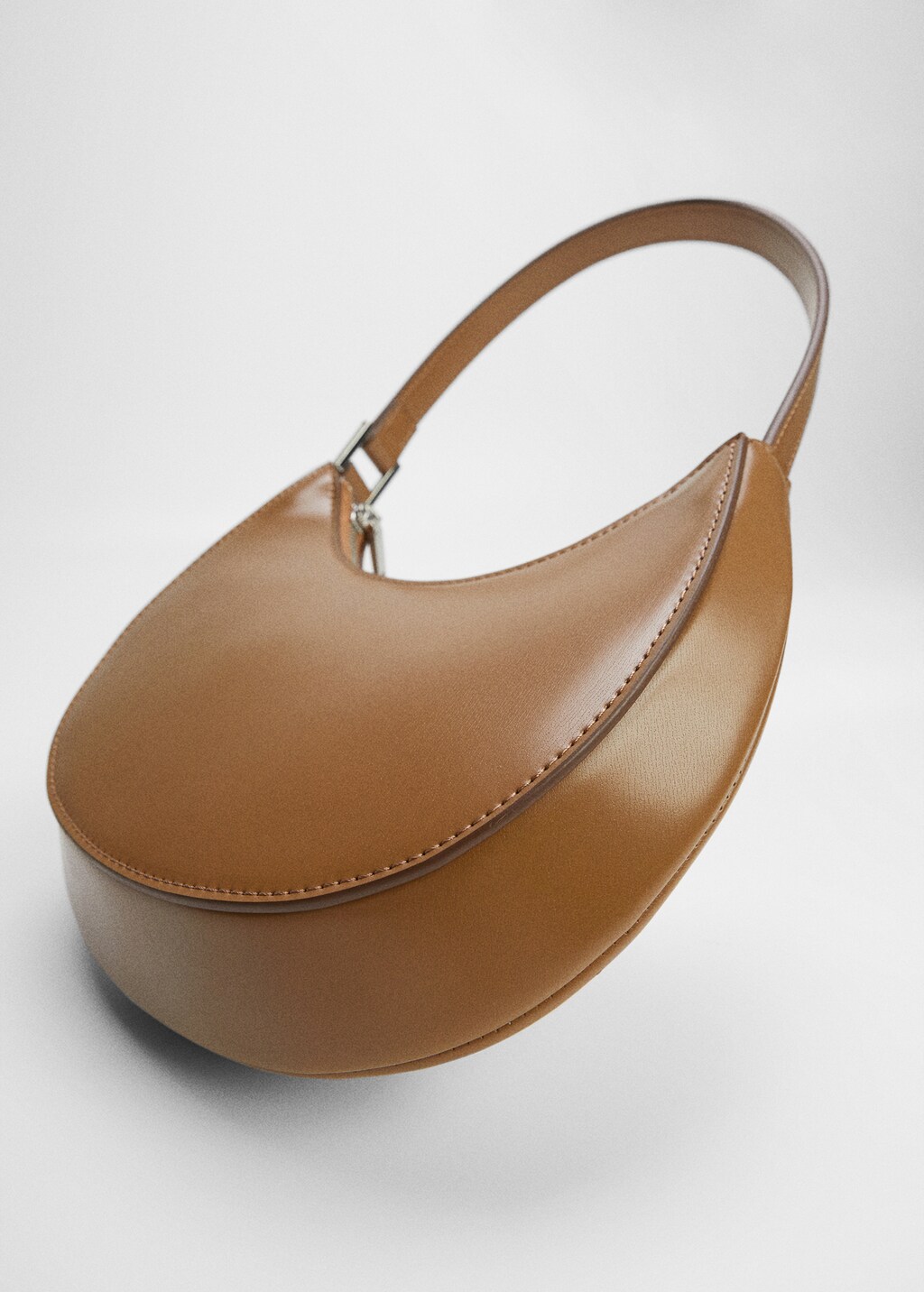 Oval short handle bag - Details of the article 5