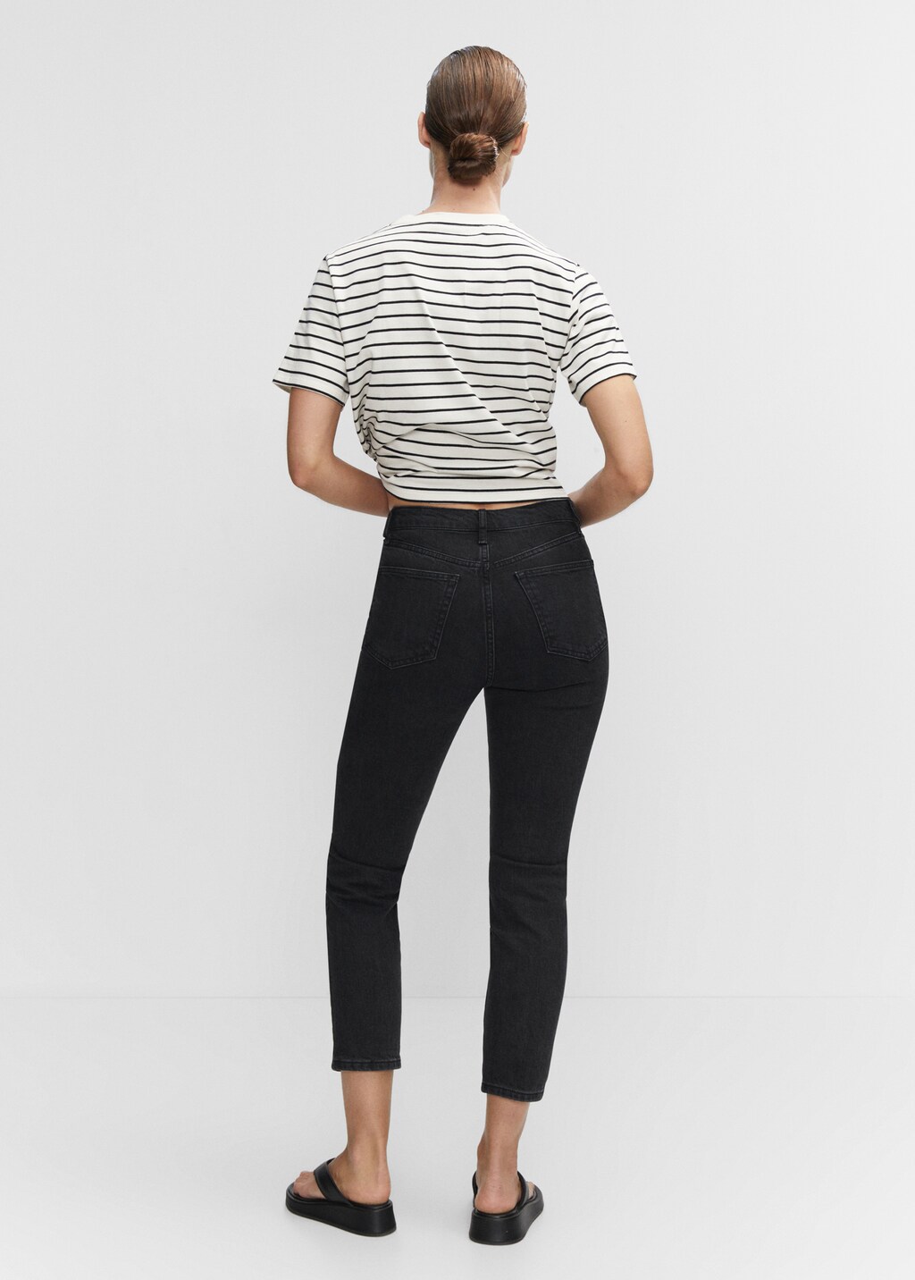 Slim Jeans in Cropped-Länge - Rückseite des Artikels