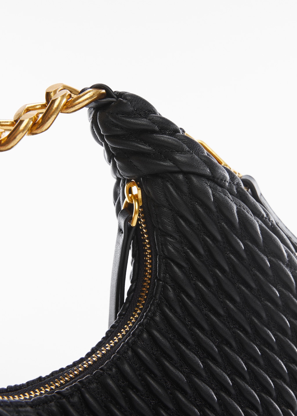 Textured chain bag - Details of the article 1