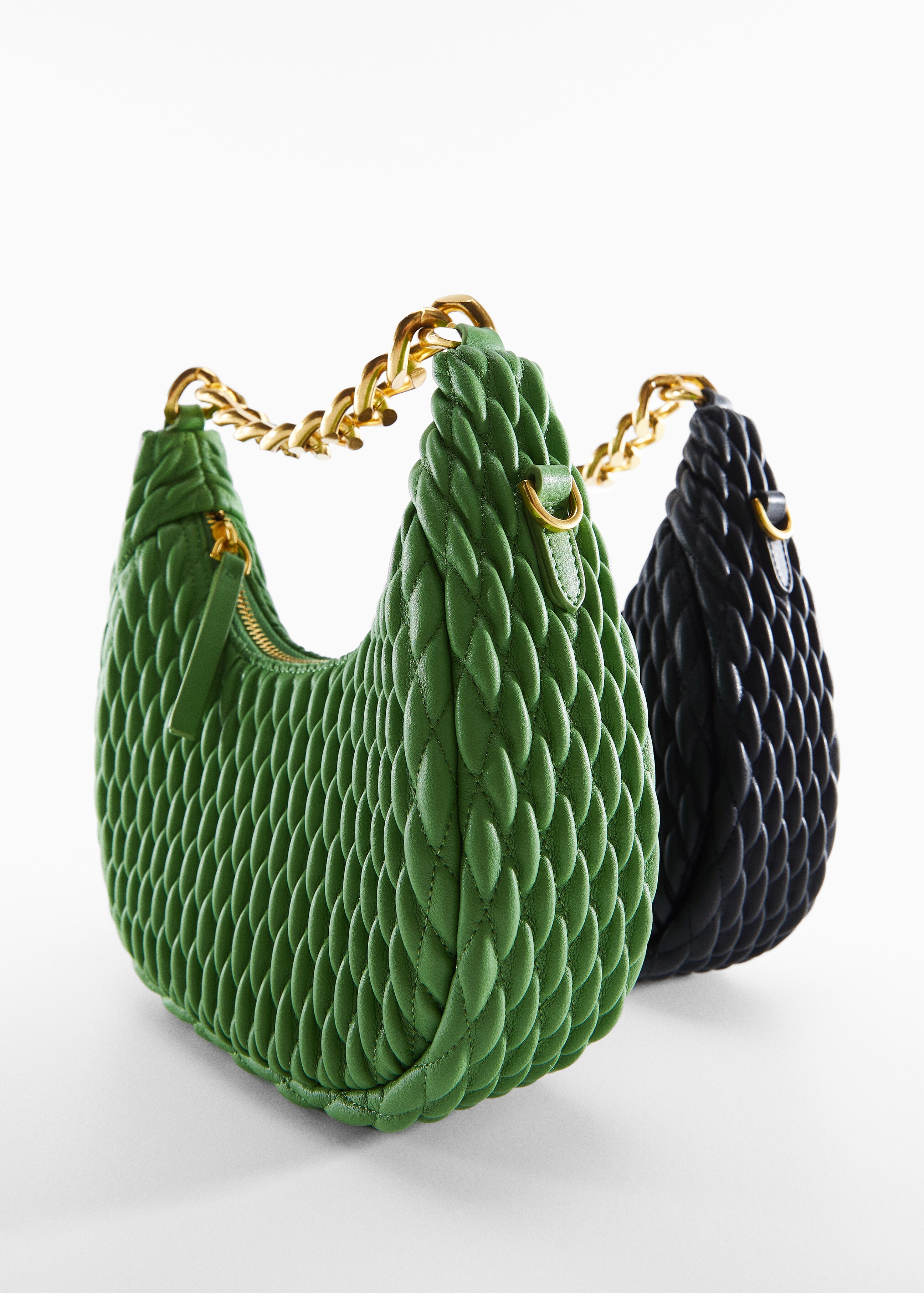 Textured chain bag - Details of the article 5