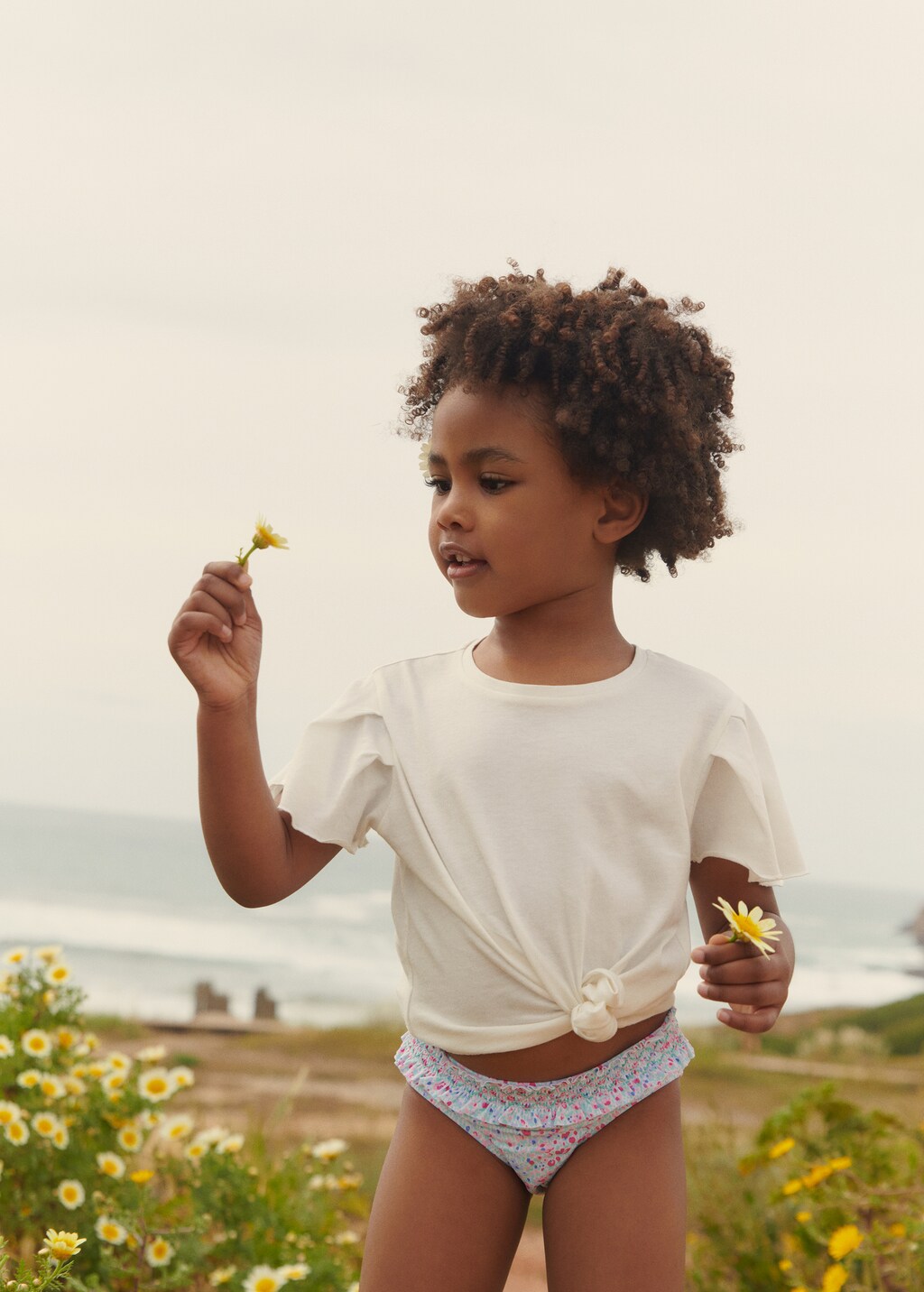 Ruffled sleeve T-shirt - Details of the article 5