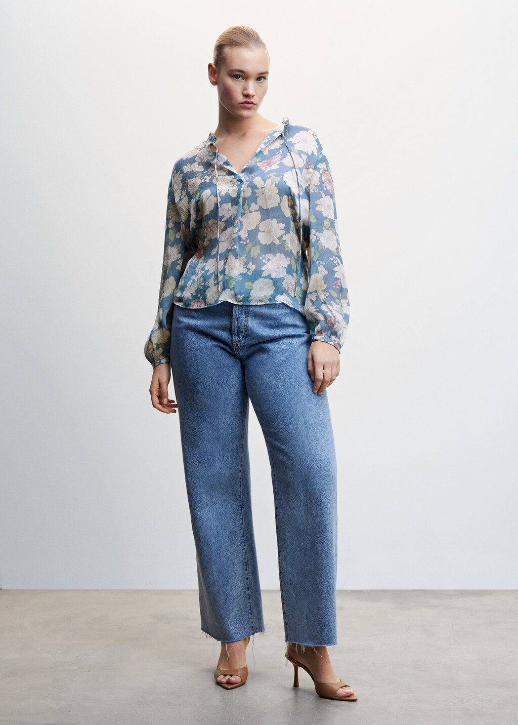 Floral tie blouse - Details of the article 3