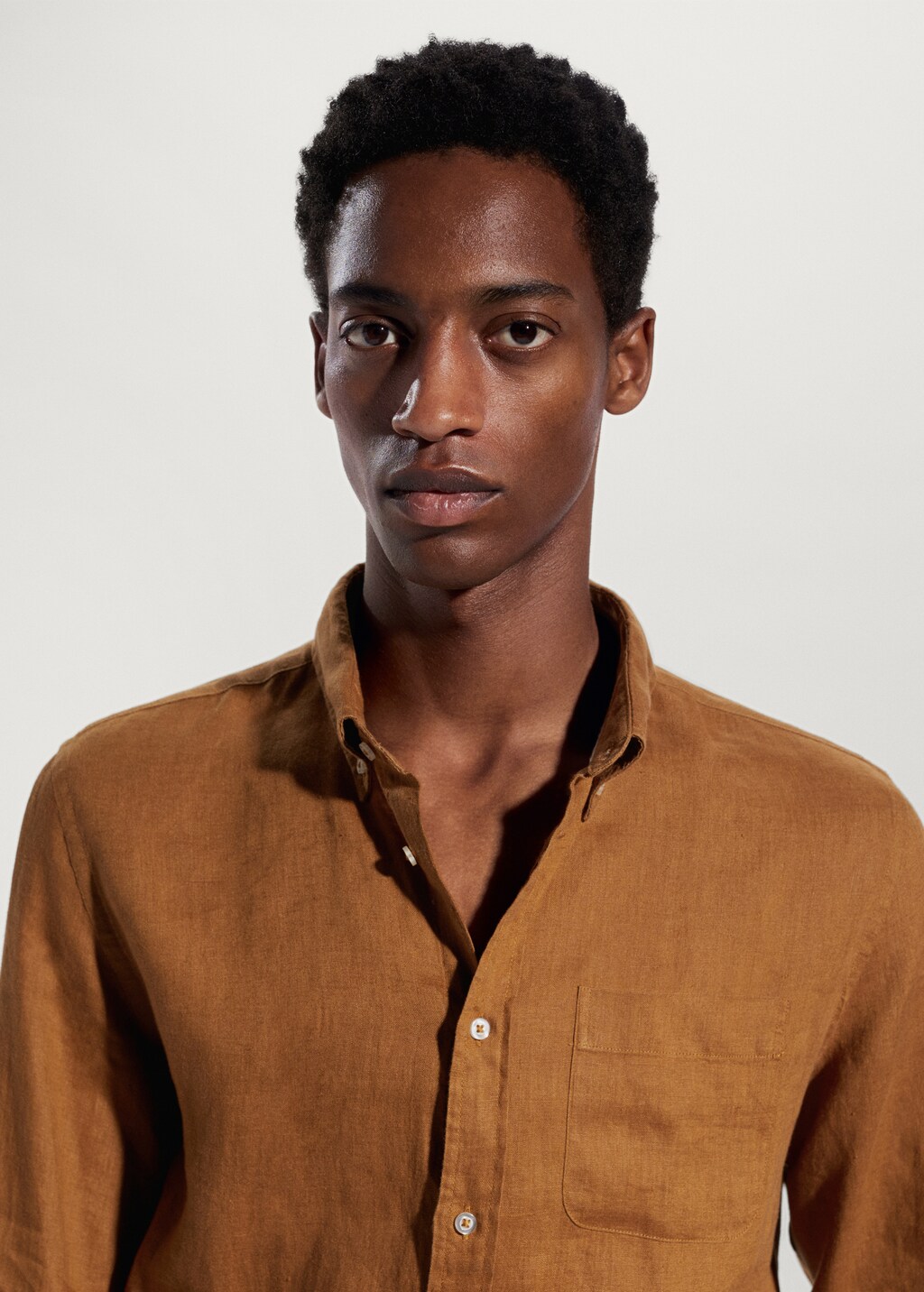 100% linen slim-fit shirt - Details of the article 2