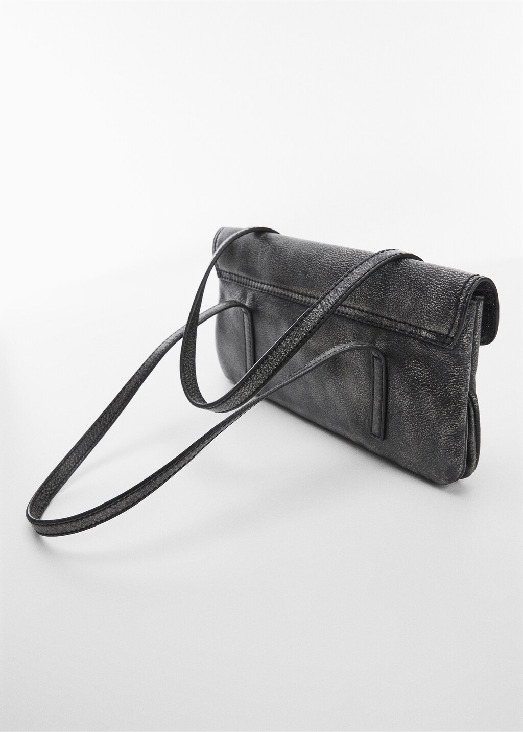 Leather bag with buckle - Details of the article 2