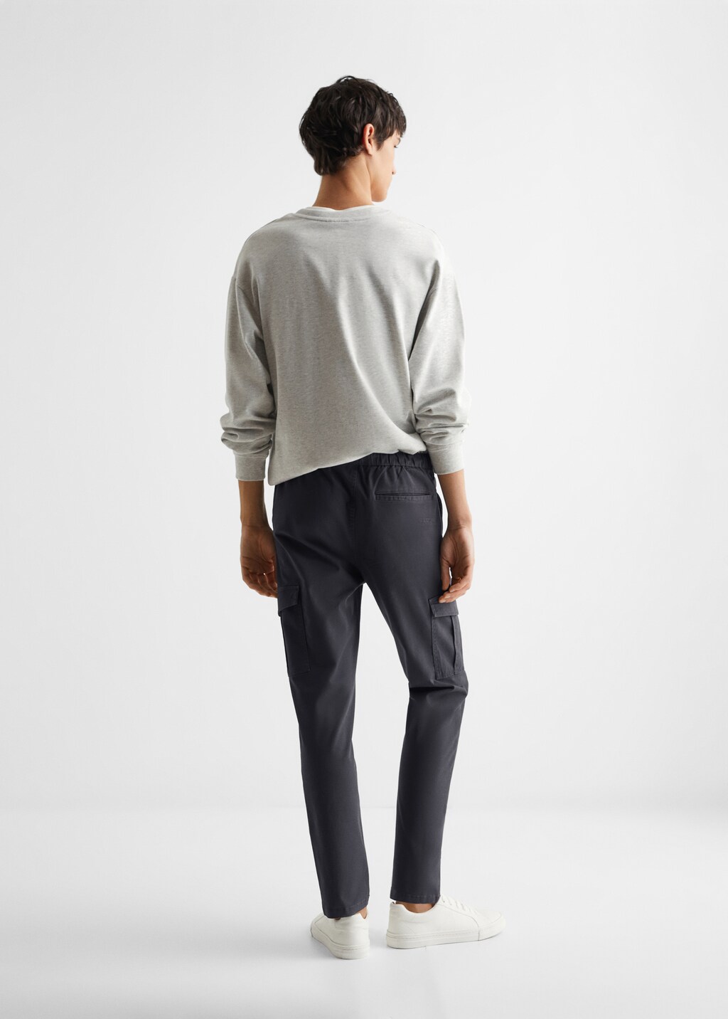 Regular-fit cargo trousers - Reverse of the article