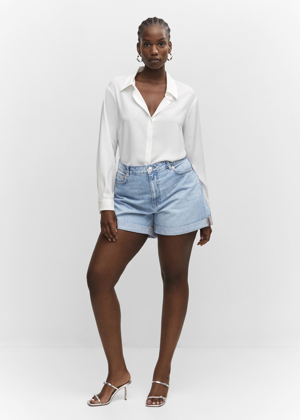 Mom-fit denim shorts - Details of the article 3