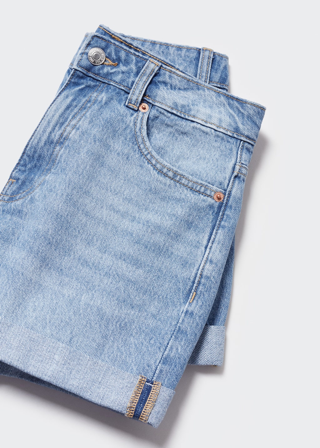 Mom-fit denim shorts - Details of the article 8