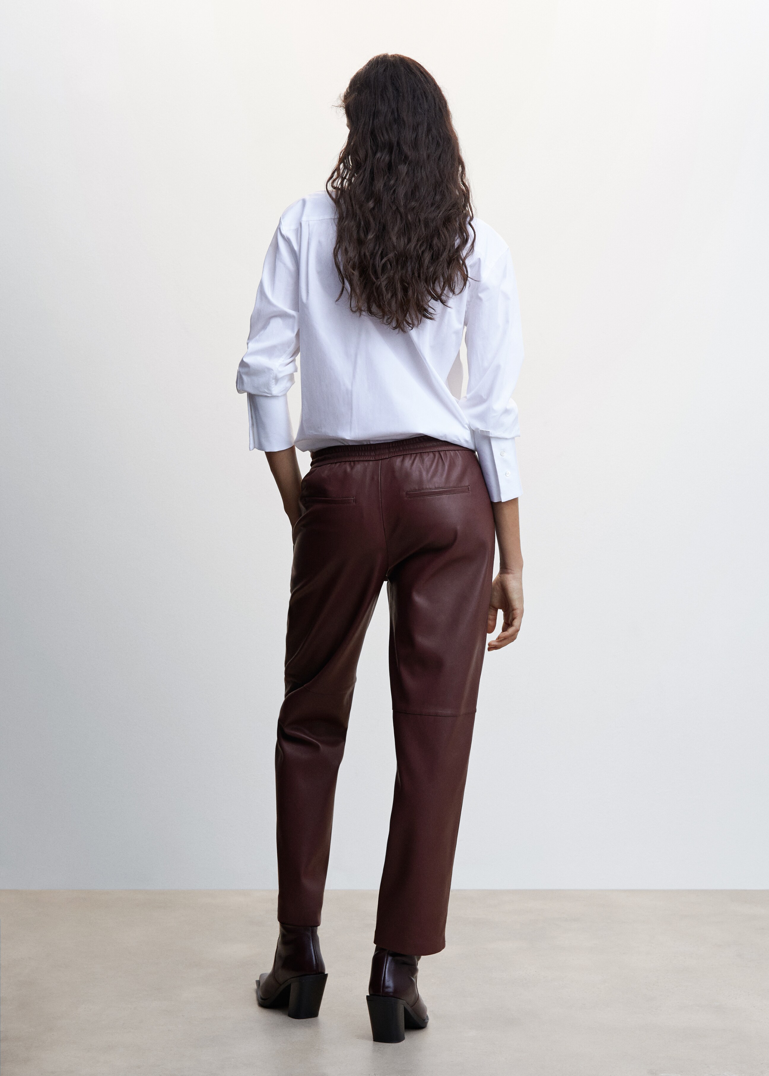 Pantalon taille élastique similicuir - Verso de l’article