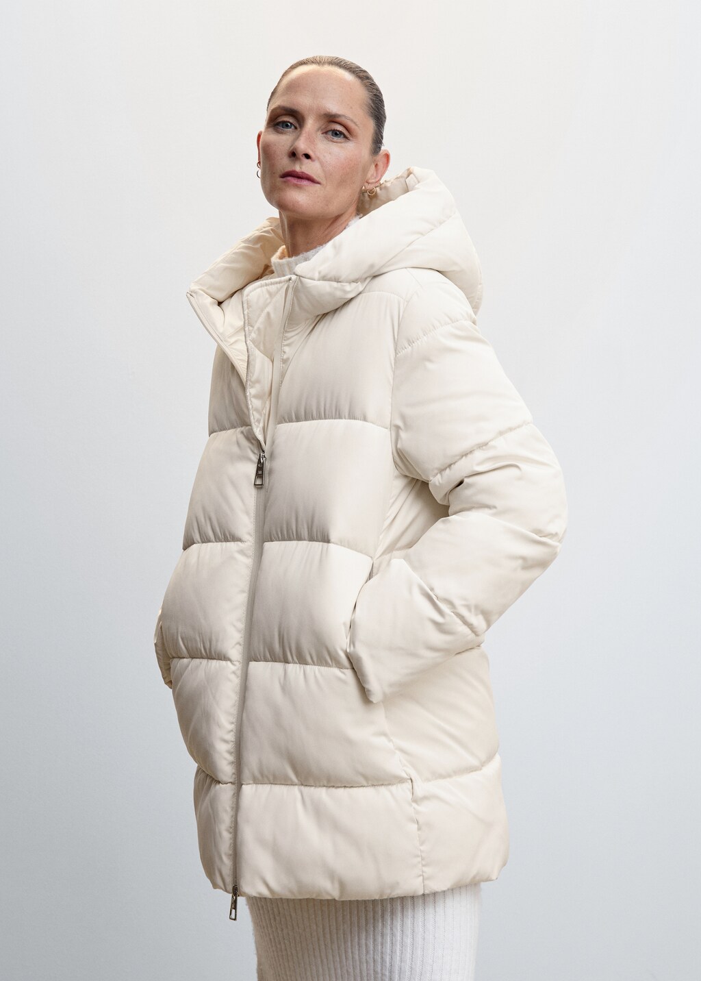 Hood quilted coat - Details of the article 2