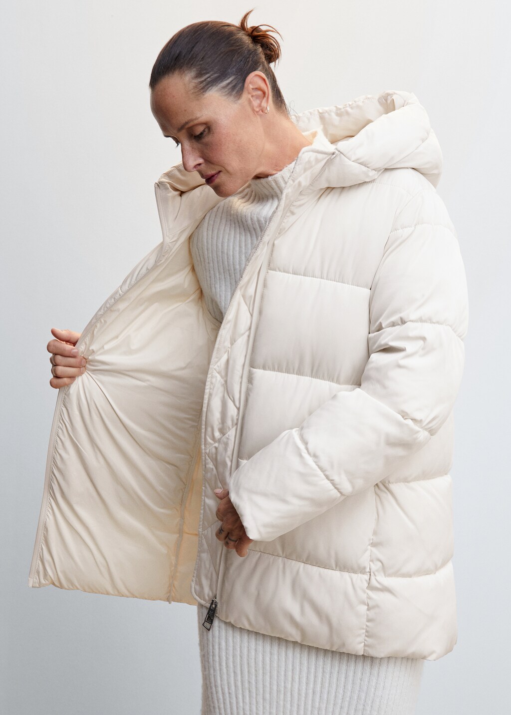 Hood quilted coat - Details of the article 6